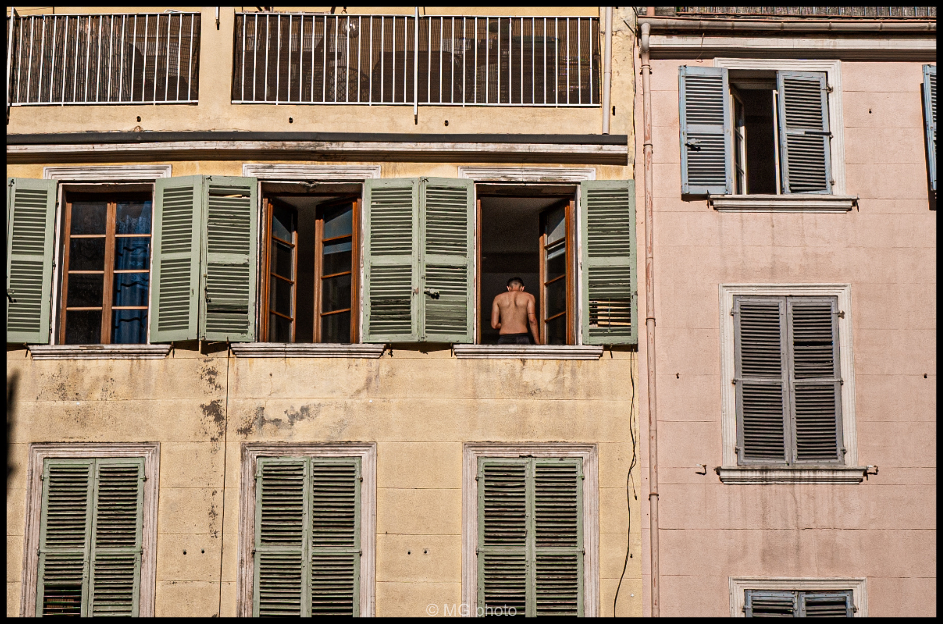 Fenêtres sur Toulon