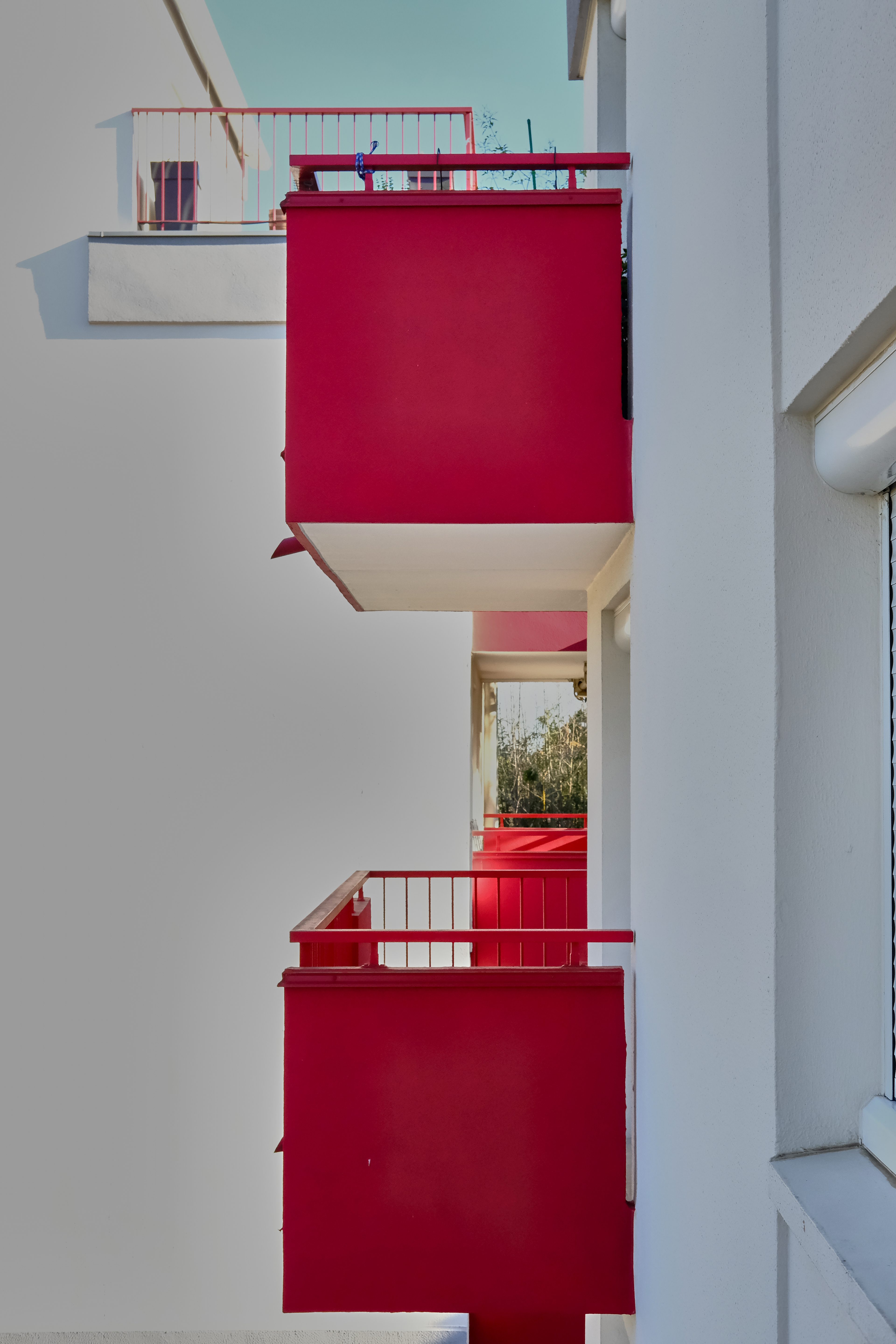 les balcons rouges, Nîmes