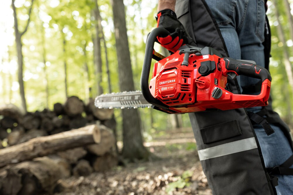 Black & Decker 42cc 14-inch Gas Chainsaw