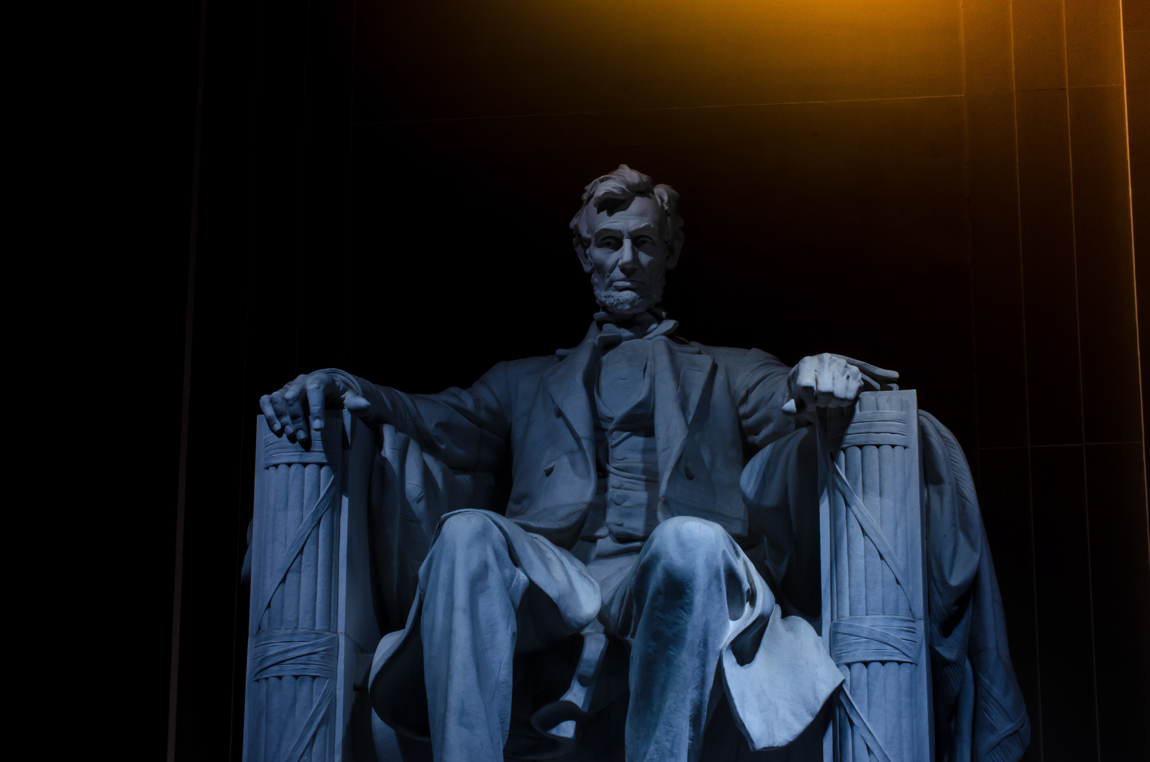 Long exposure after sunset at the Lincoln Memorial