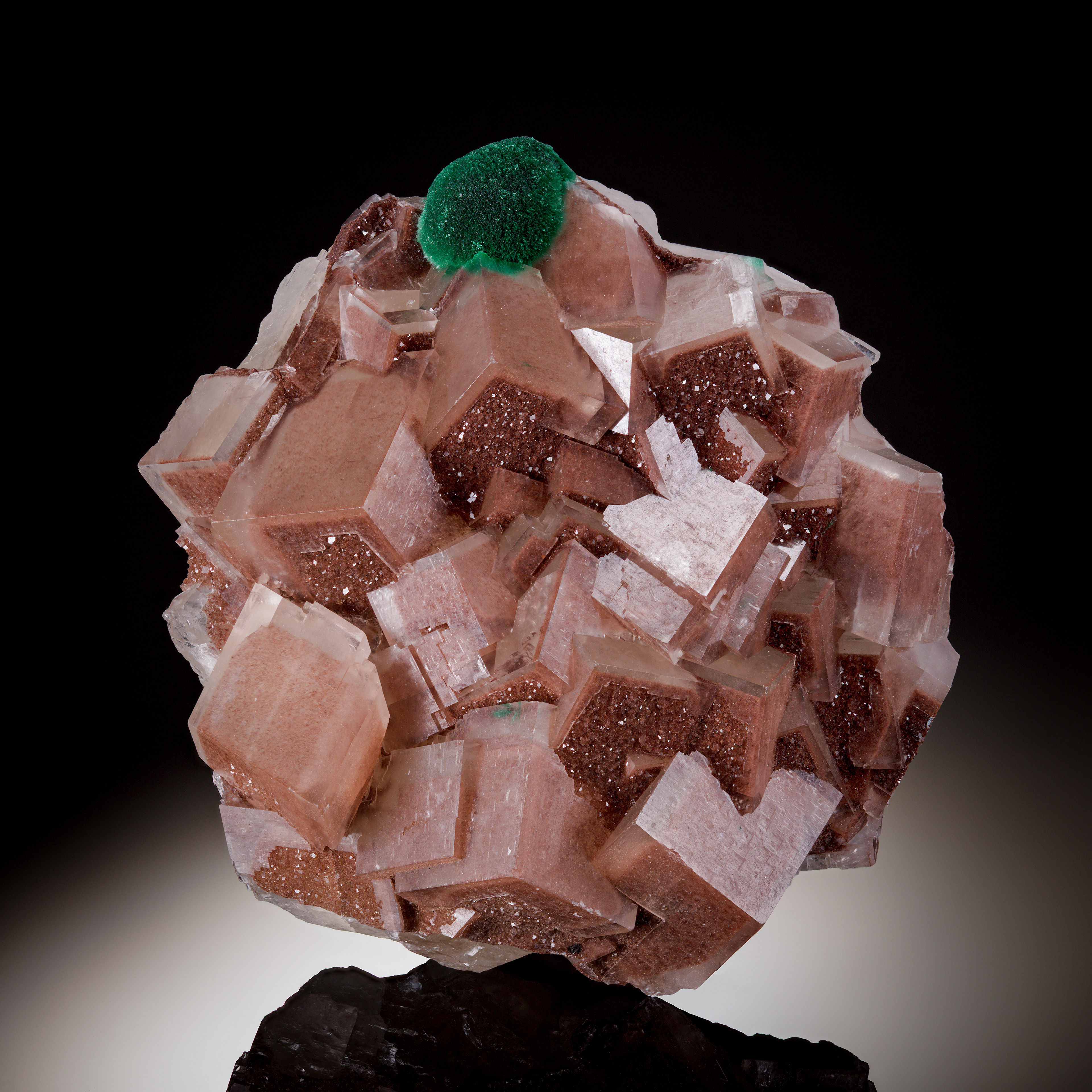 Calcite, Malachite: Tsumeb mine, Namibia; Martina Petrovic collection