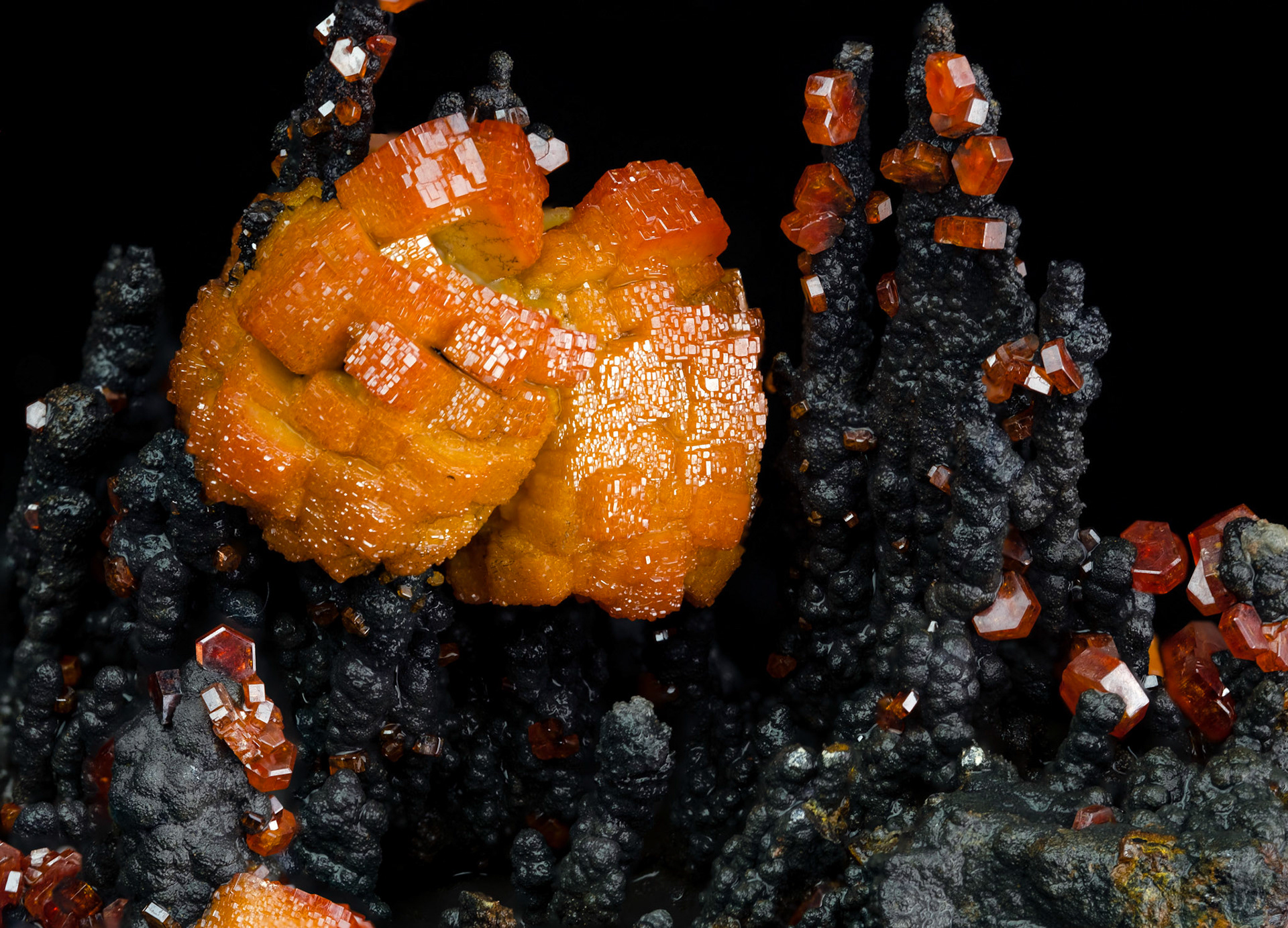 Vanadinite - Taouz, Morocco