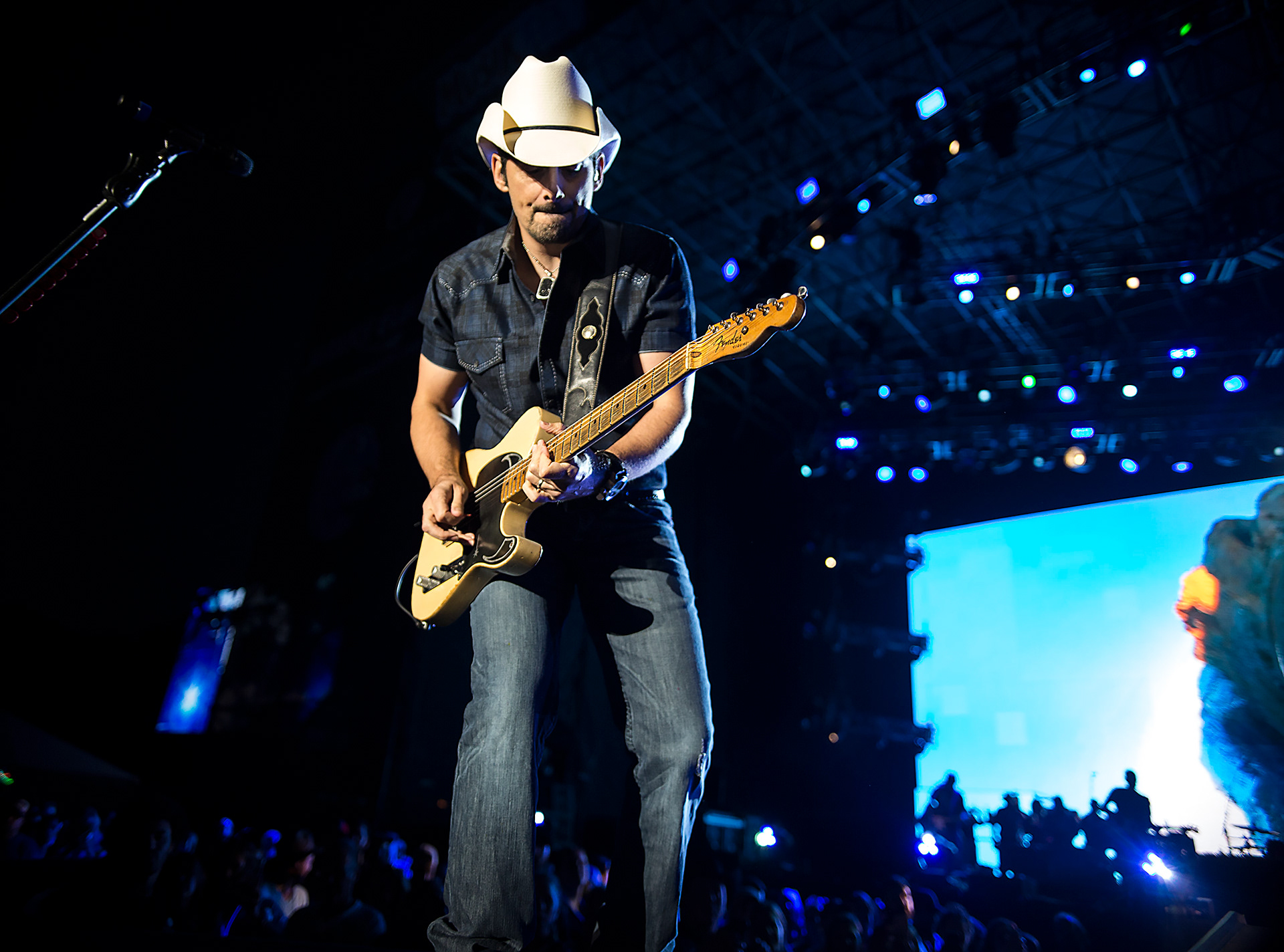 Brad Paisley at Muskiest.