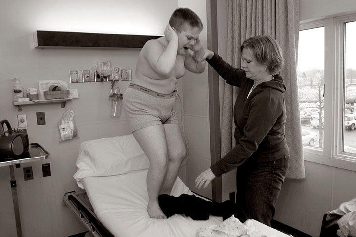 Drew and Jill in the hospital for a tooth filling