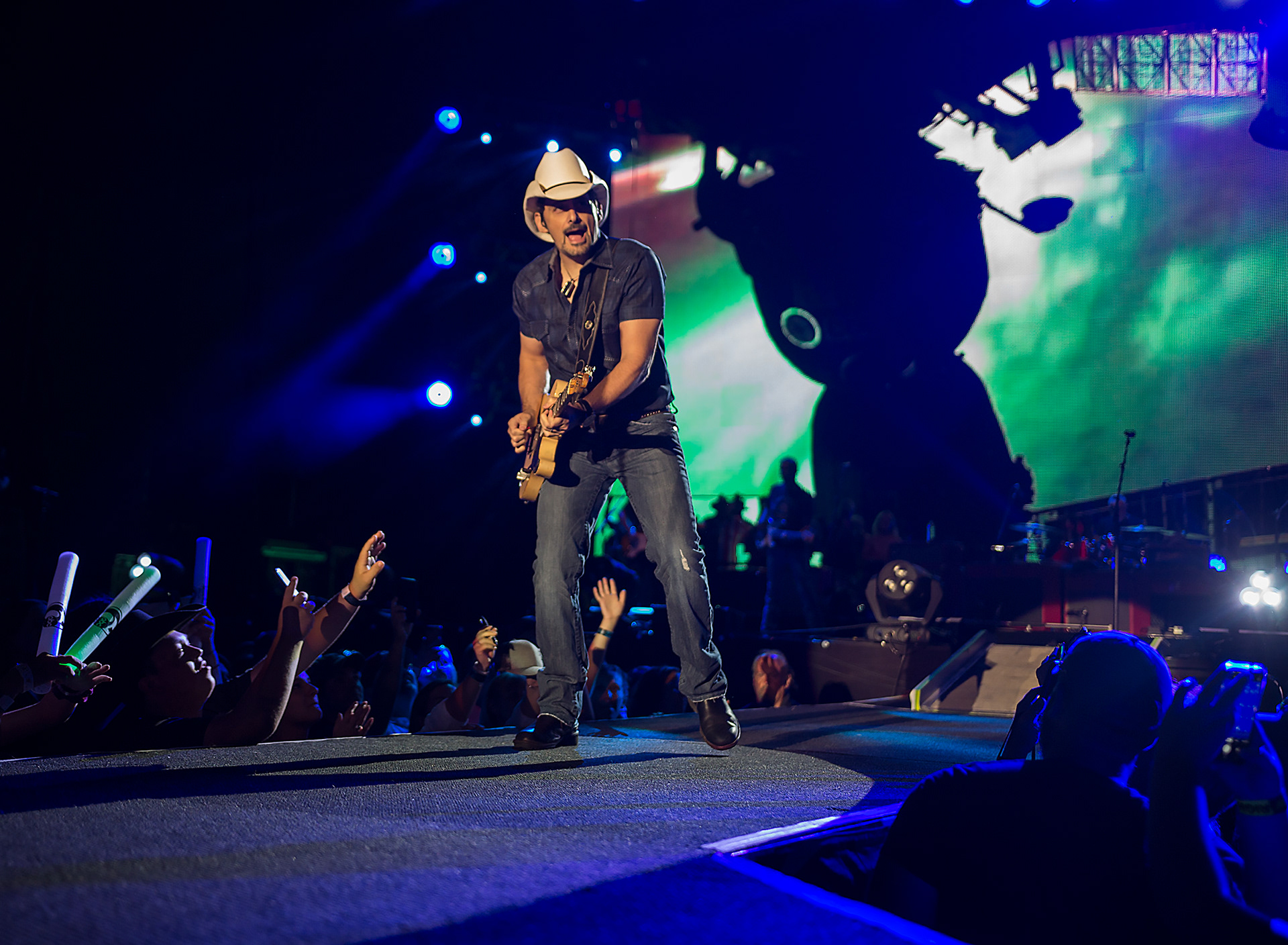 Brad Paisley at Muskiest.