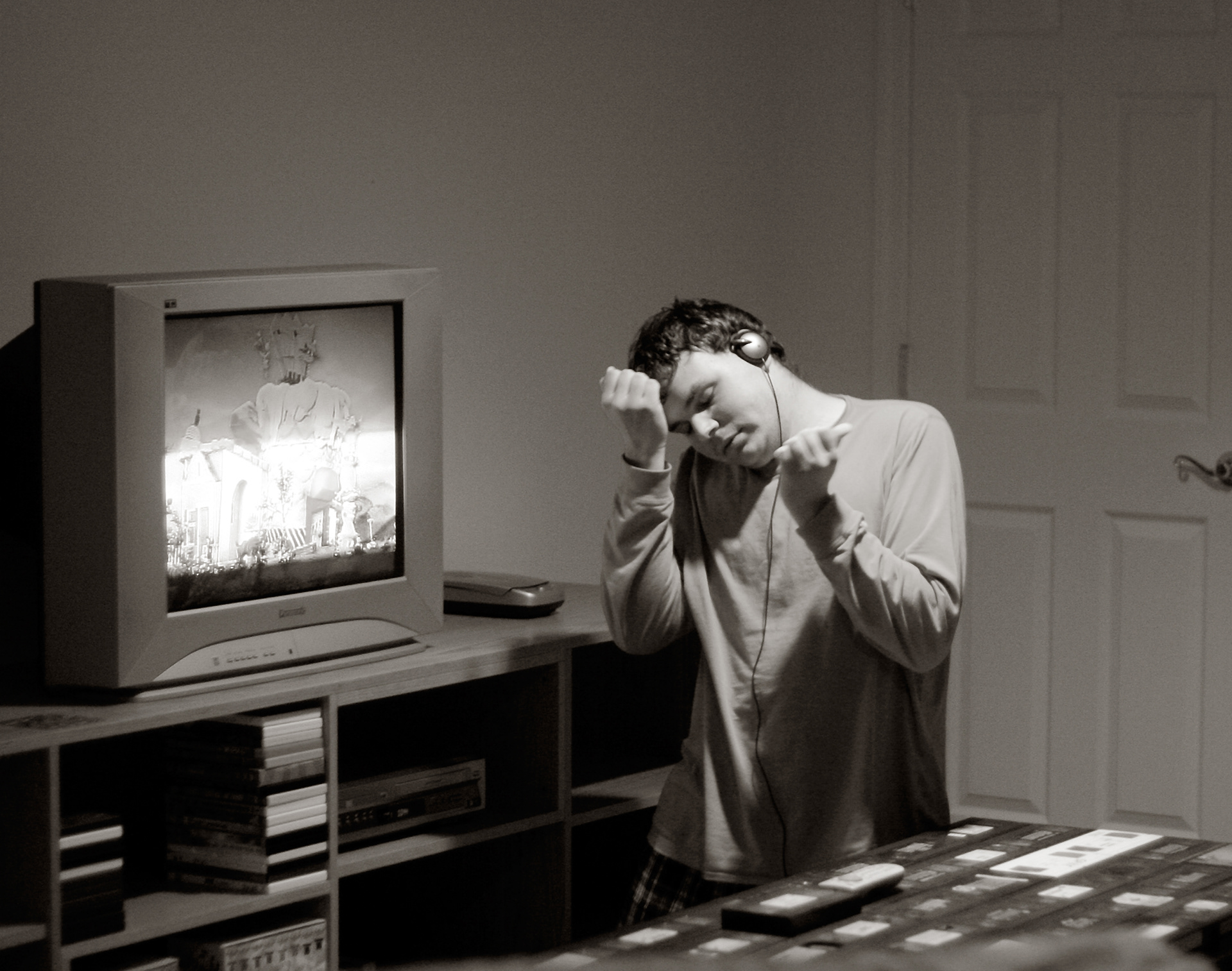 Spike listening to music