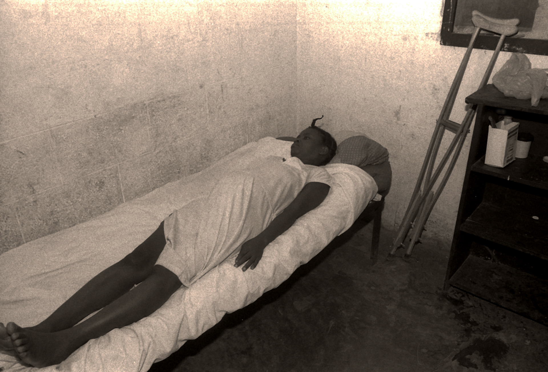 1992 Hospital Albert Schweitzer. The hospital is located in the Lower Artibonite Valley. The 131-bed is the only 24/7 full-service hospital serving a population roughly the size of Anaheim, California.