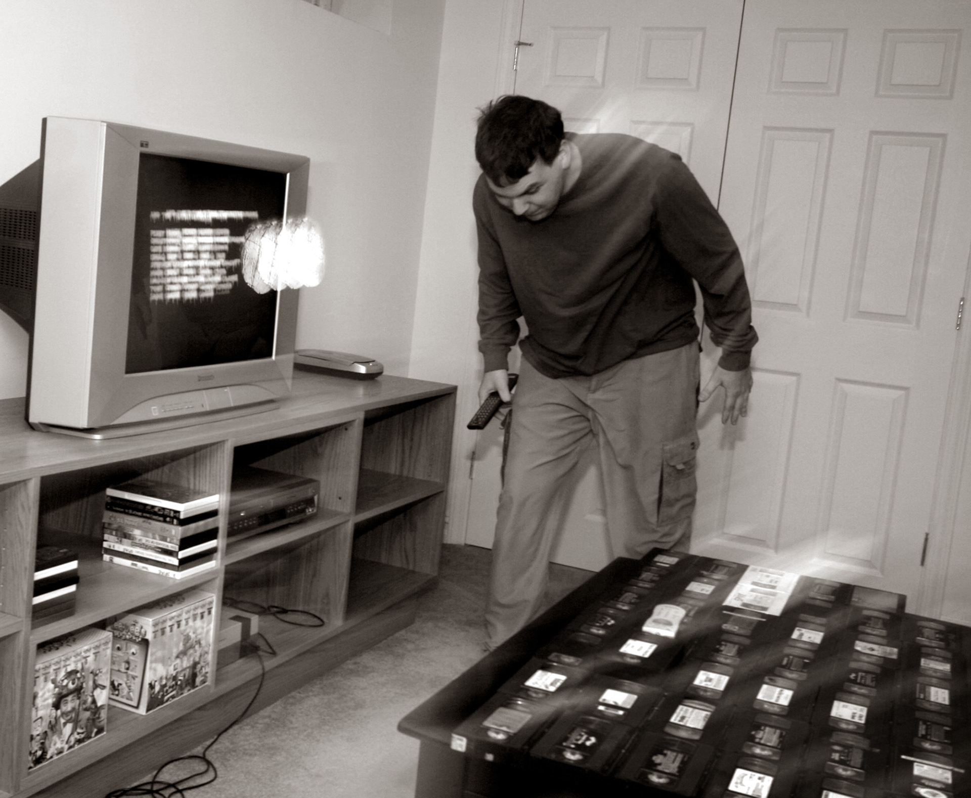 Spike listening to music