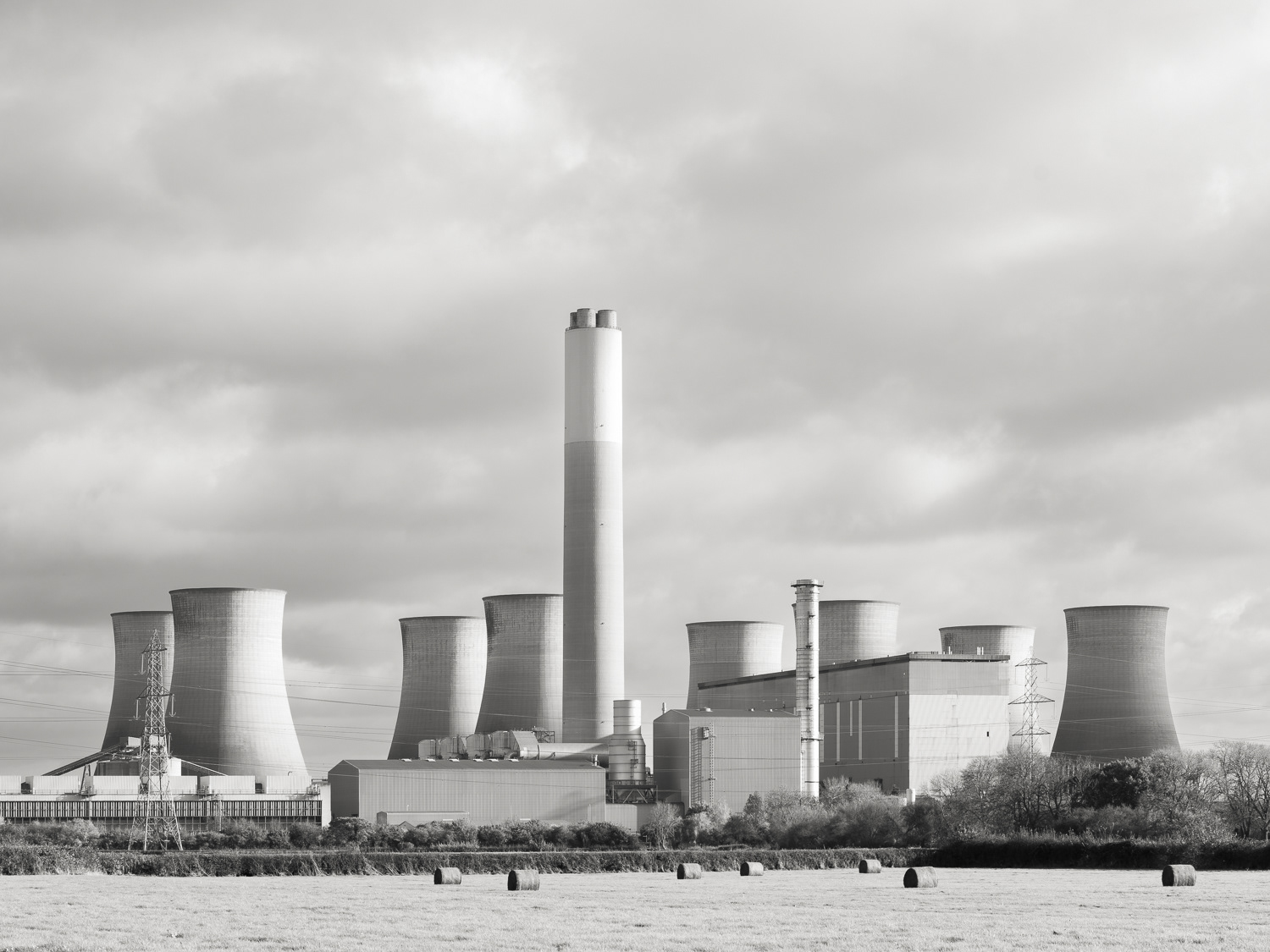Cottam Power Station - 625ft.