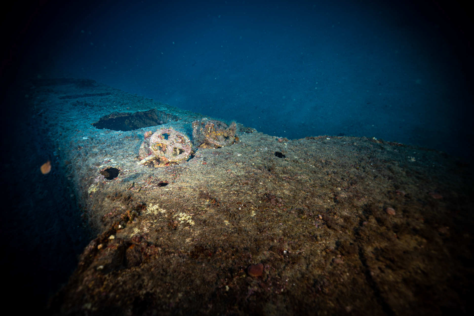 submarine wreck