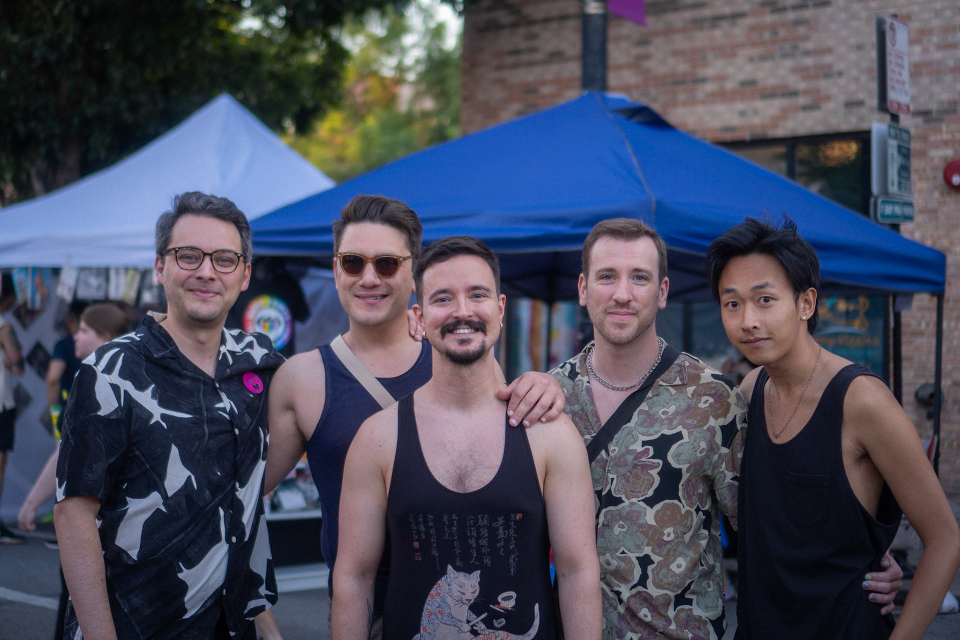 as I was leaving I got photo of Tad (center) and his friends - he's a very talented baker and a total sweetheart