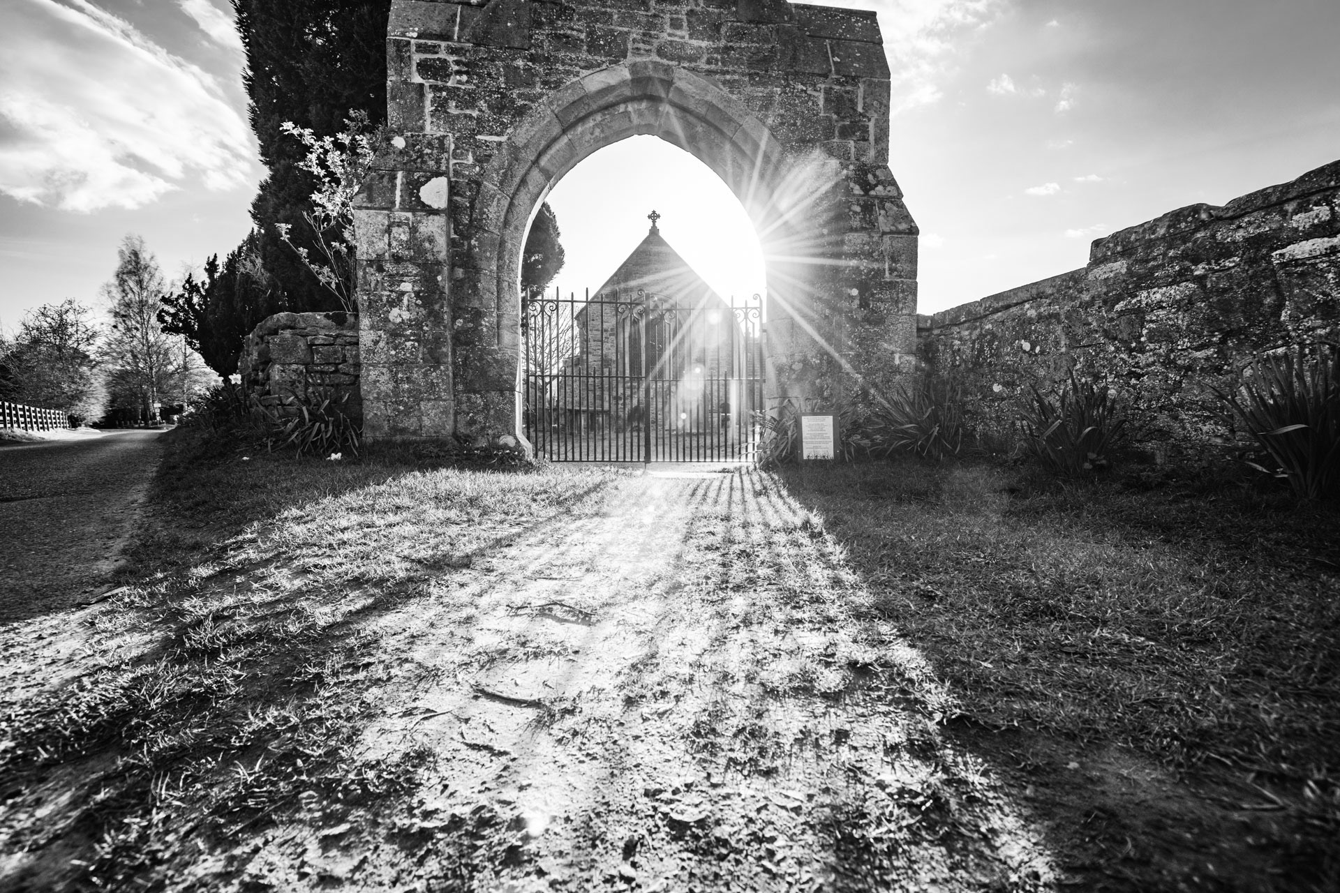 UK 02 BW