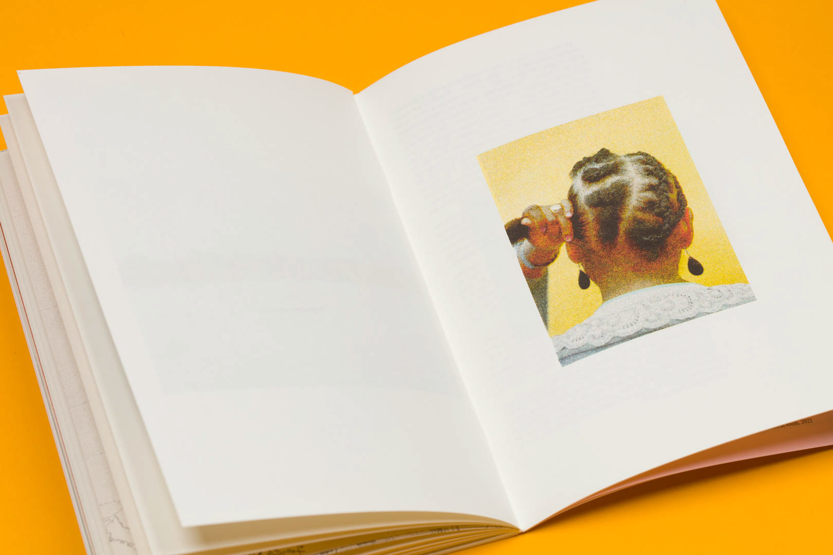 Retrato de libro para redes y catálogo