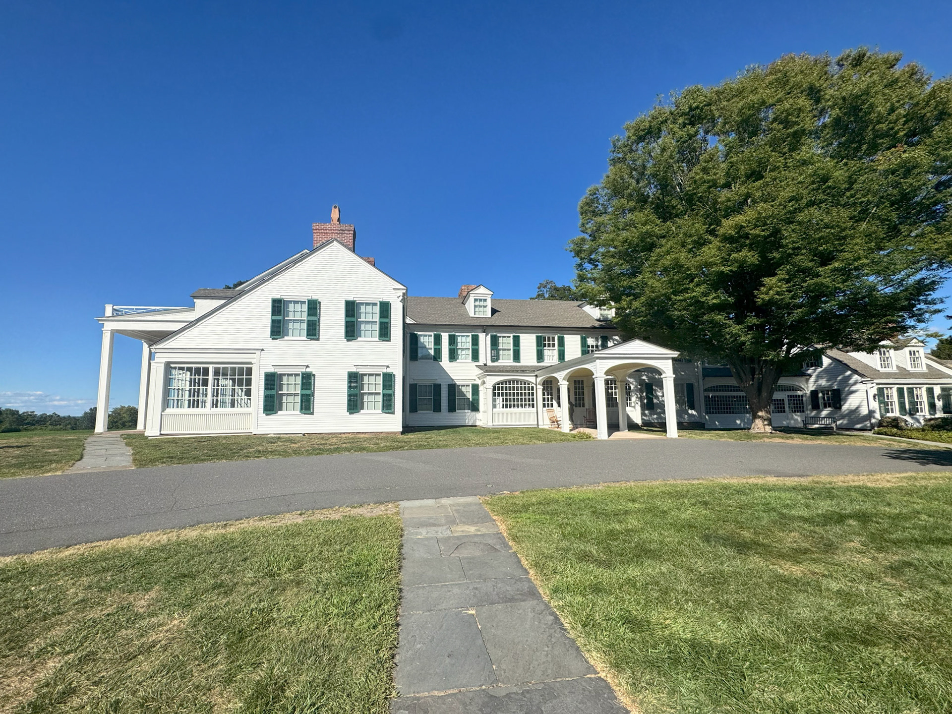 This is a picture of the Hill-stead Museum.