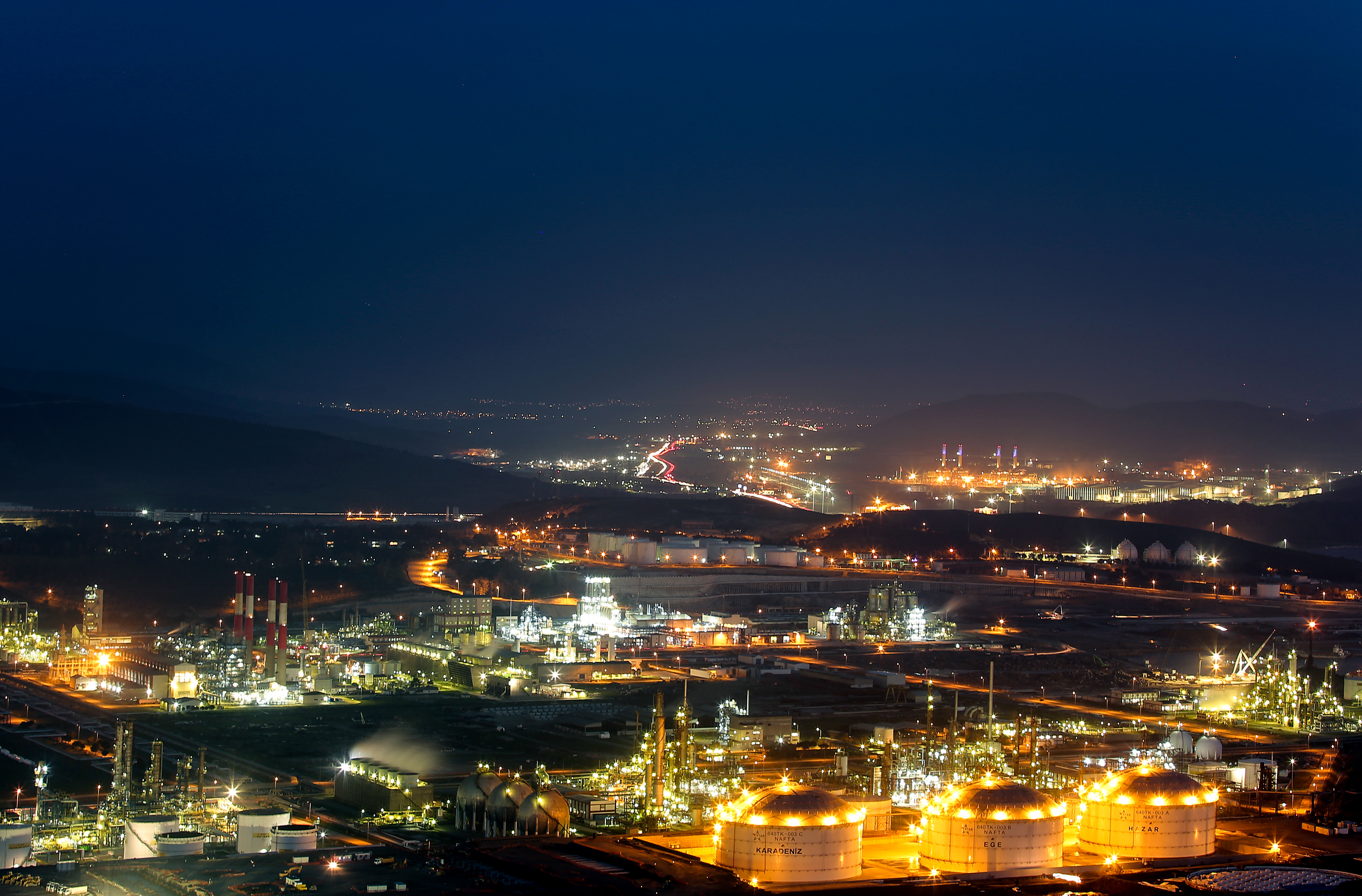 Socar ve Petkim Gece Çekimi