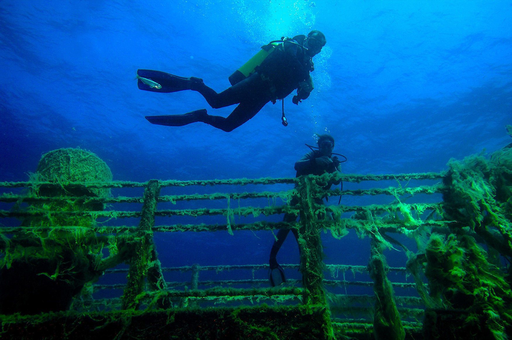 The Monem Sunken Ship, Çeşme