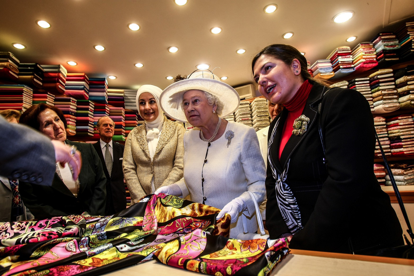 Queen Elizabeth, Traditional Kozahan, Bursa, 2006