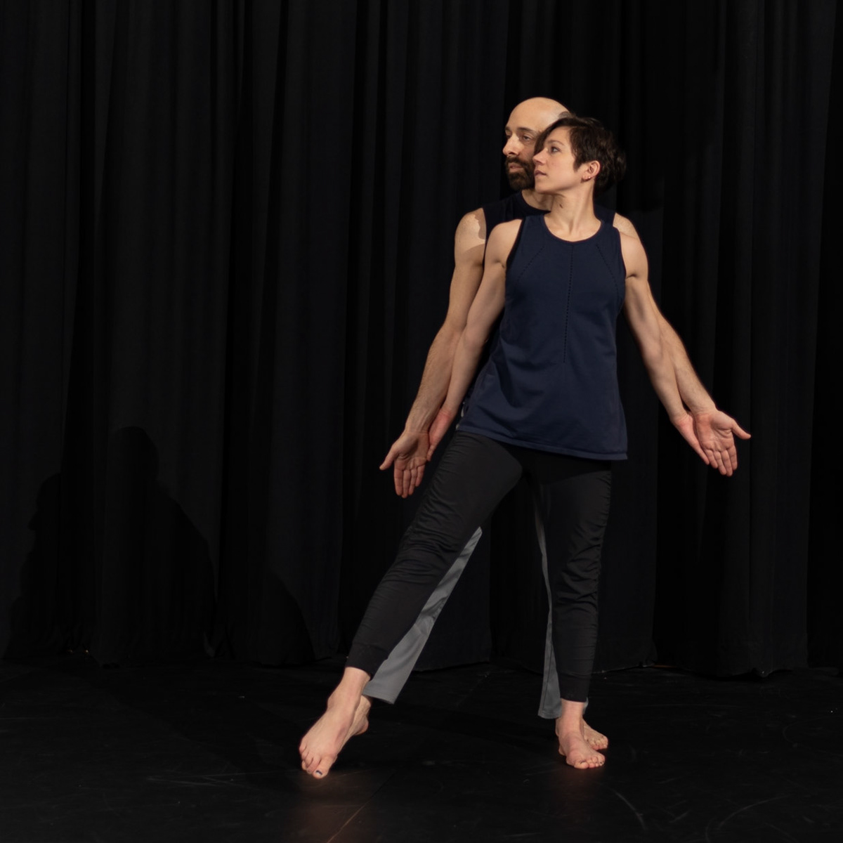 Daniel Gwirtzman Dance Company in Shifting. Choreography by Daniel Gwirtzman.
