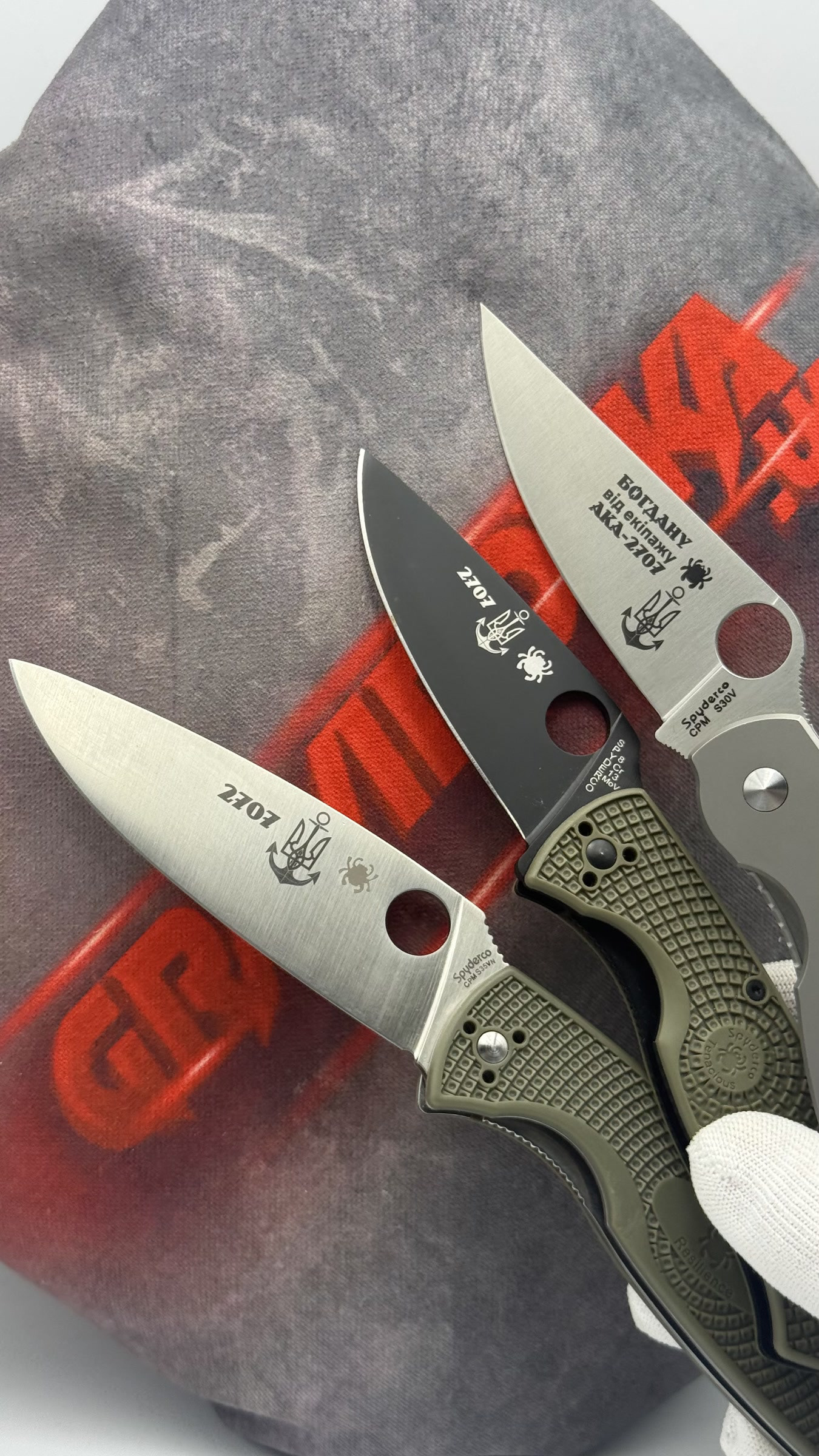 Лазерне гравіювання на ножах Spyderco у Gravirovka.ua