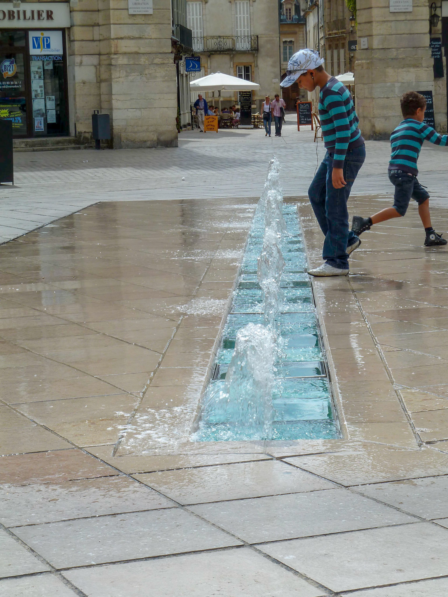 We were eating our Croque M's a Mm's and watching play in the plaza fountain.