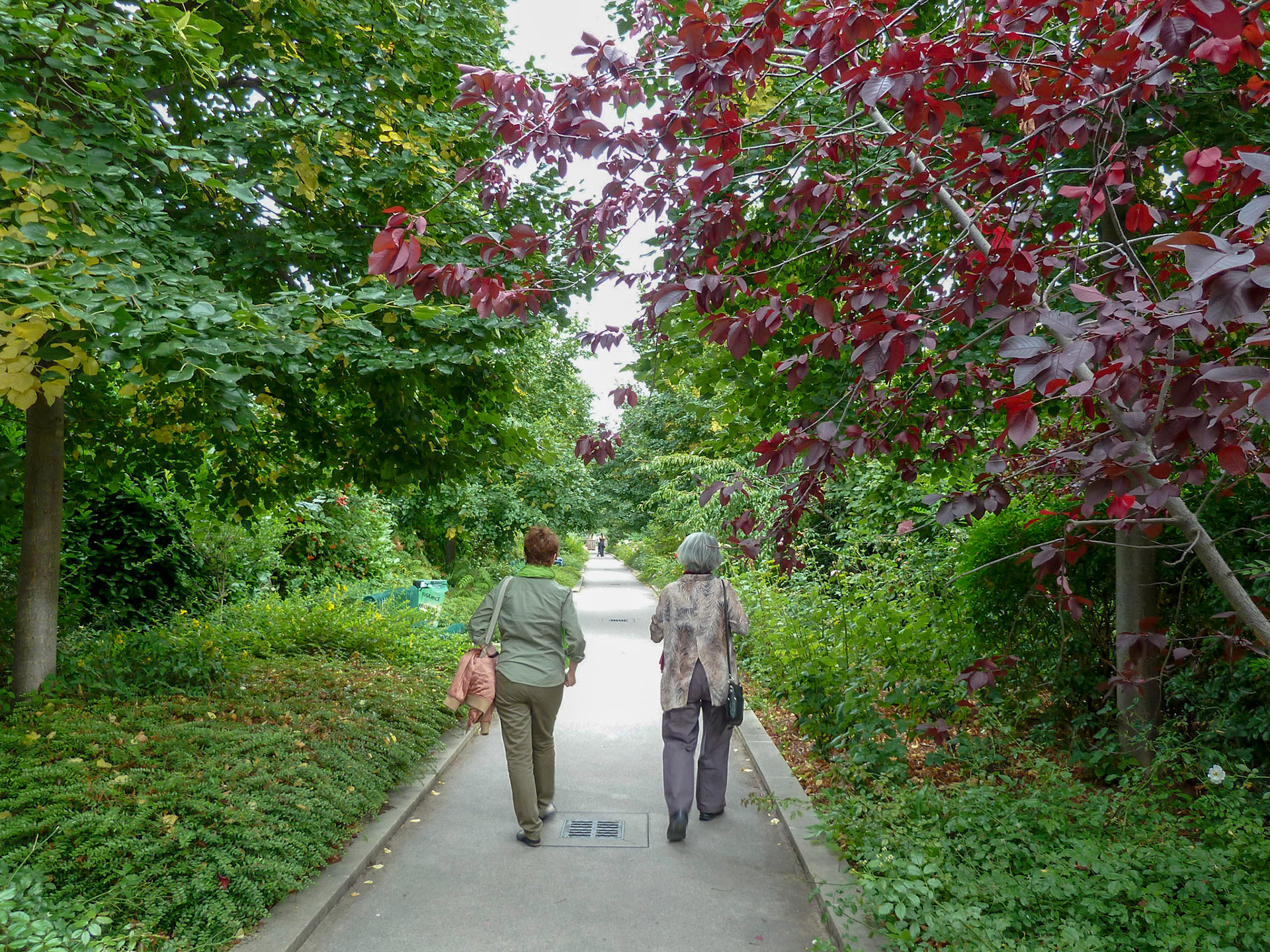 Walking along the garden built on an old railroad trestle.