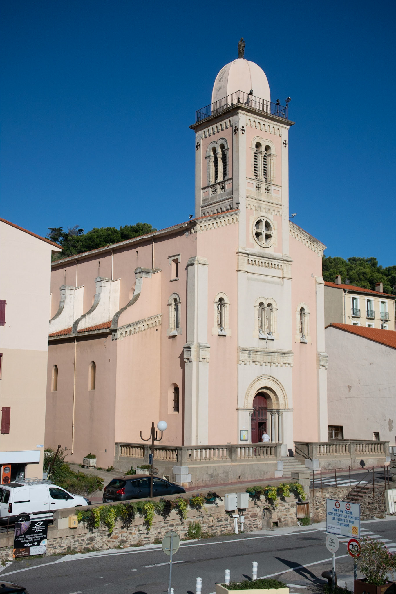 The sailors' church.
