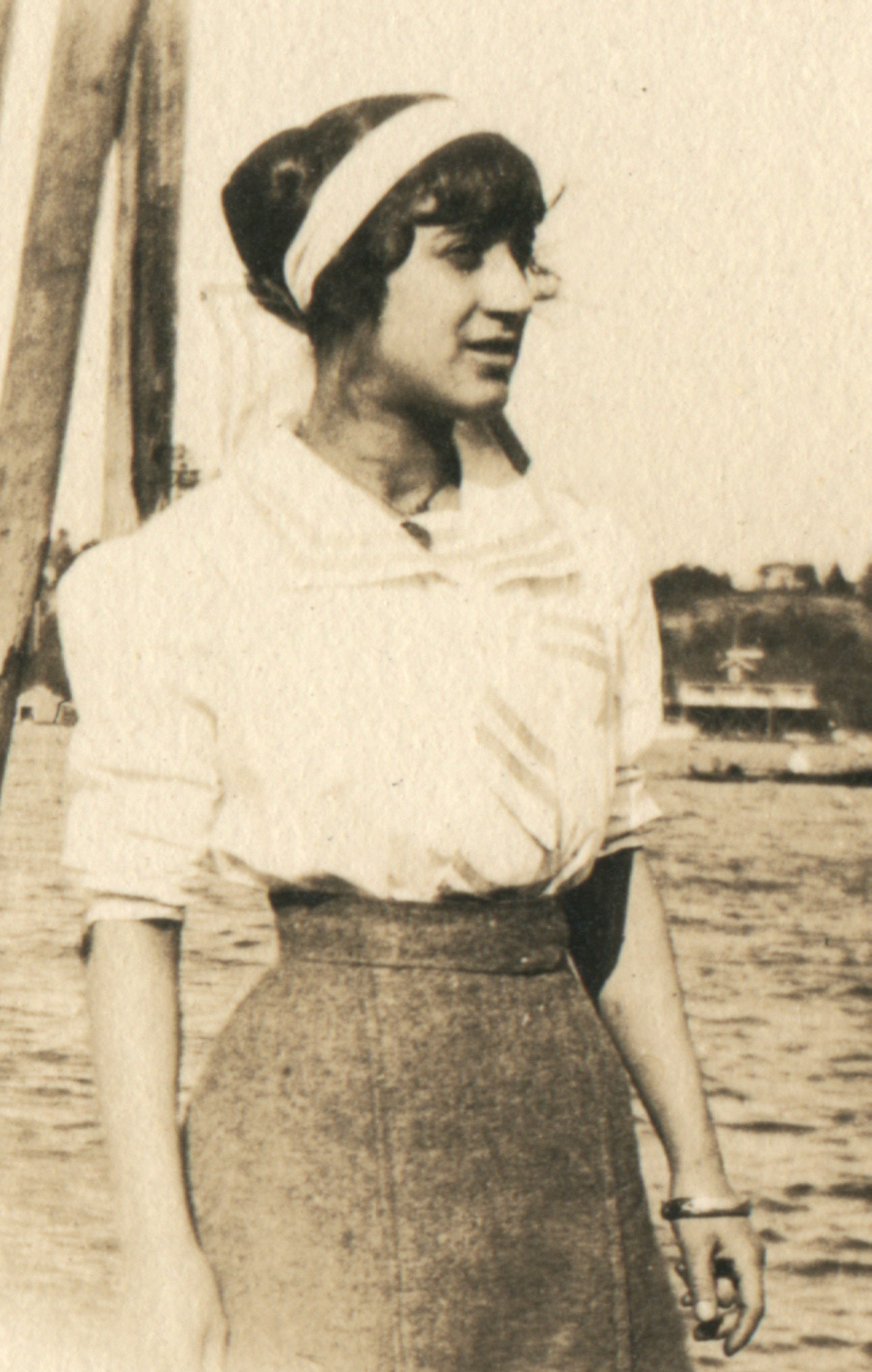 Gertrude Goldstone, Grammy.