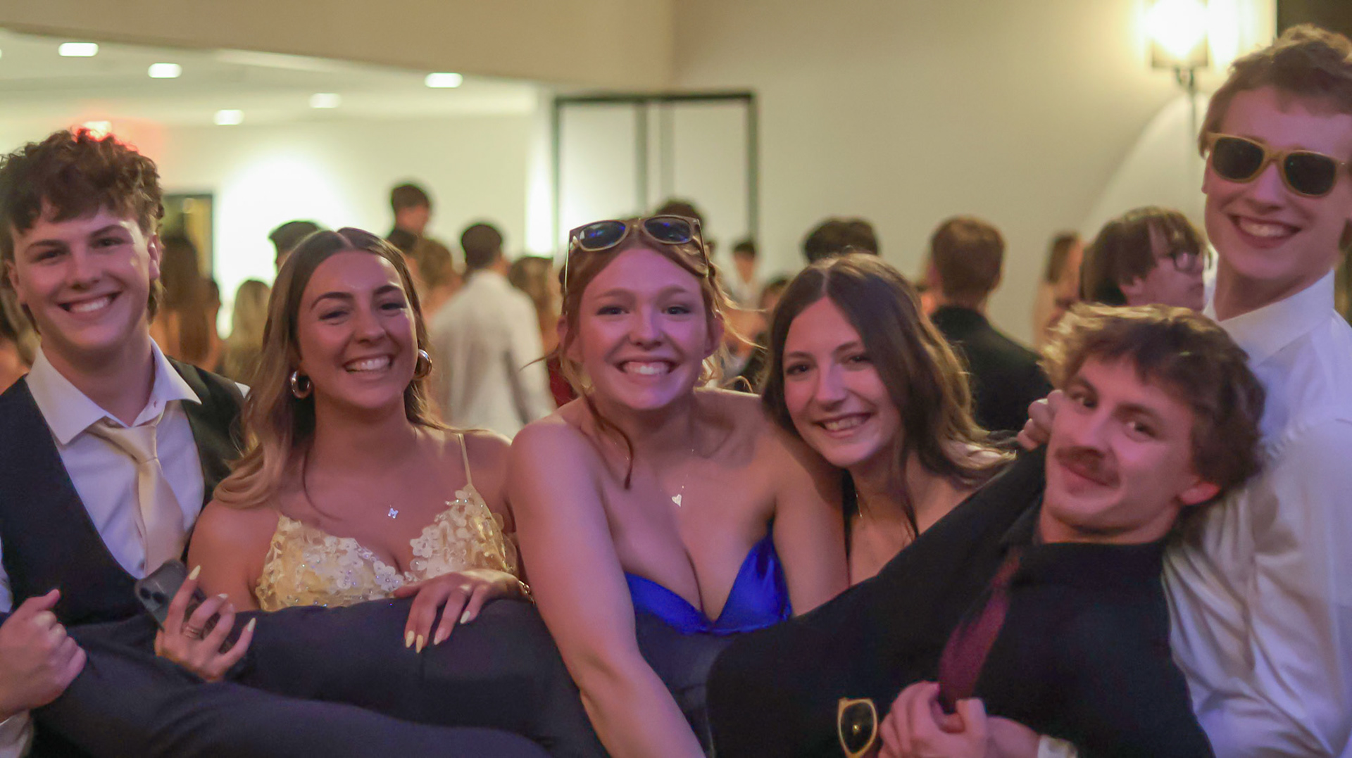 Marie Bozso and friends (Photo by Natalia Teneyuque)