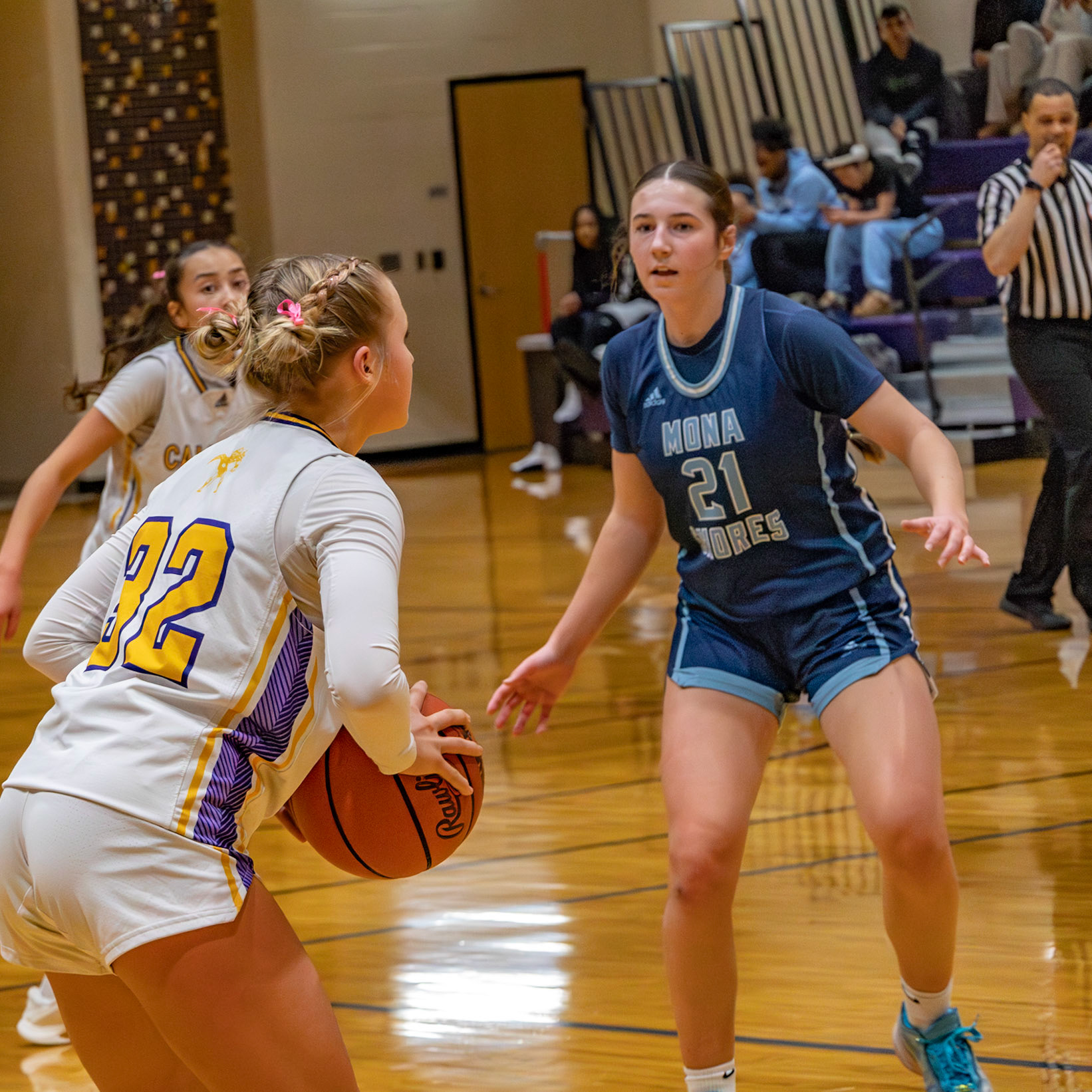 Remy Meyer looks to pass. (Photo by Abigail Douglass)