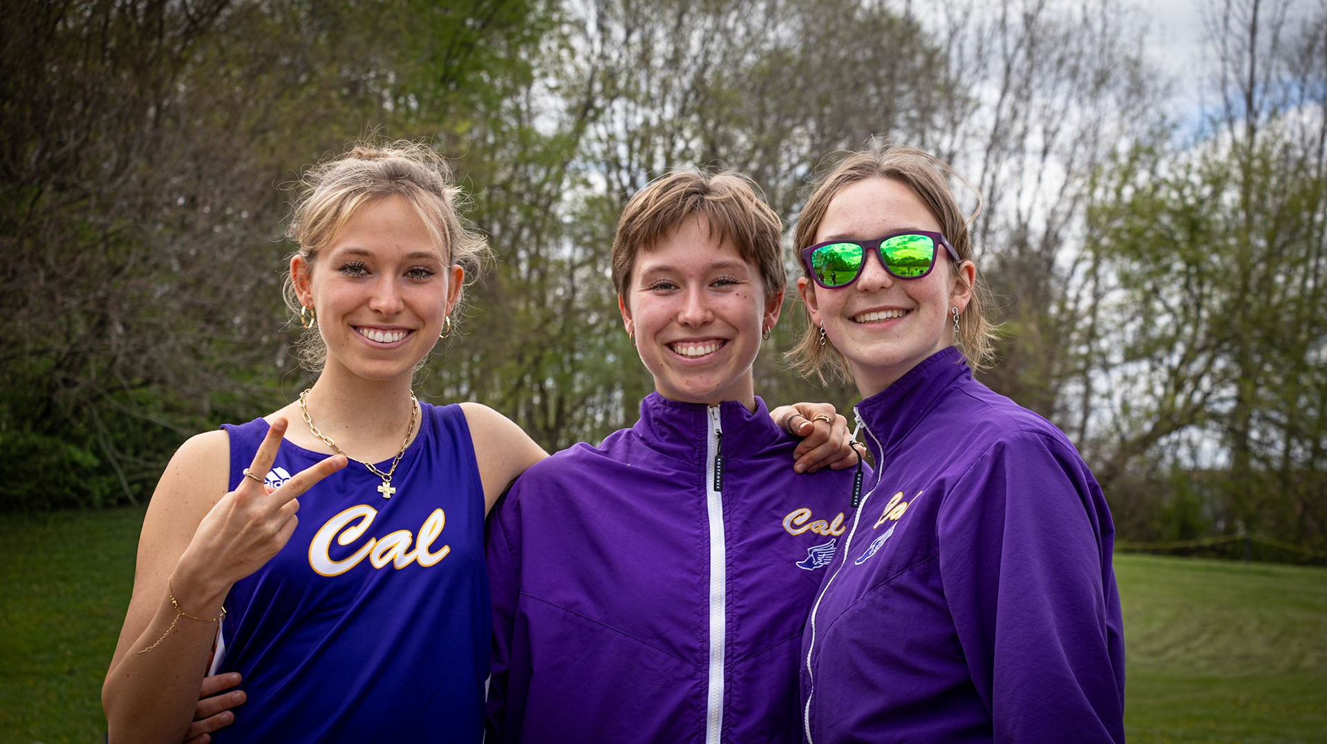 Mackenzi Anes, Madelyn Anes, and Daisy Schmidt (Photo by Zainab Piromari)