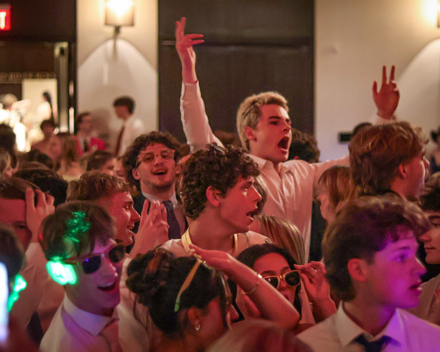 Ethan Snapper bringing the hype and stealing the spotlight. (Photo by Natalia Teneyuque)