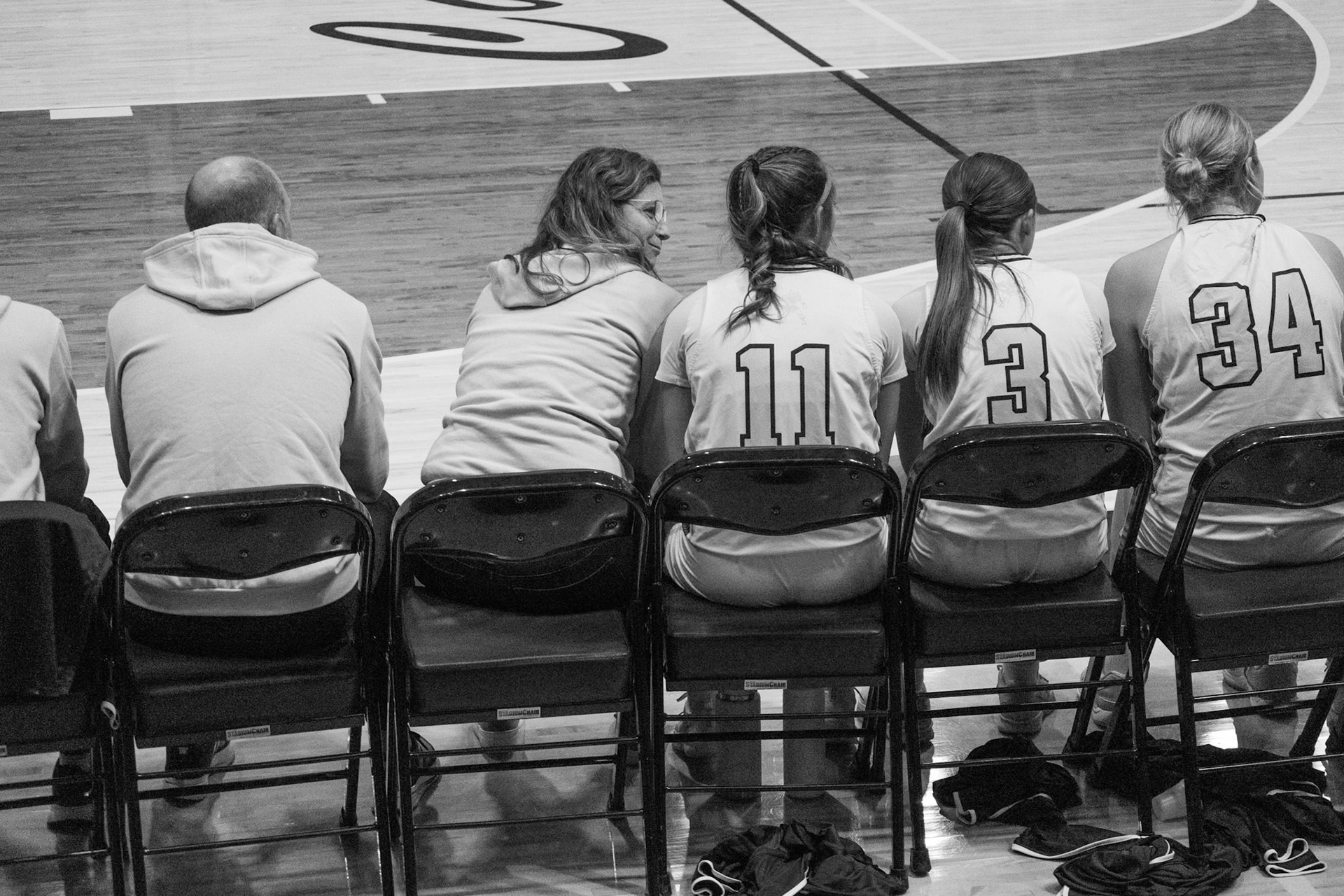 Baylee DeVries explains she was "relapsing attention and love back to the team rather than myself after committing my third foul of the game". (Photo by Tana Coates)