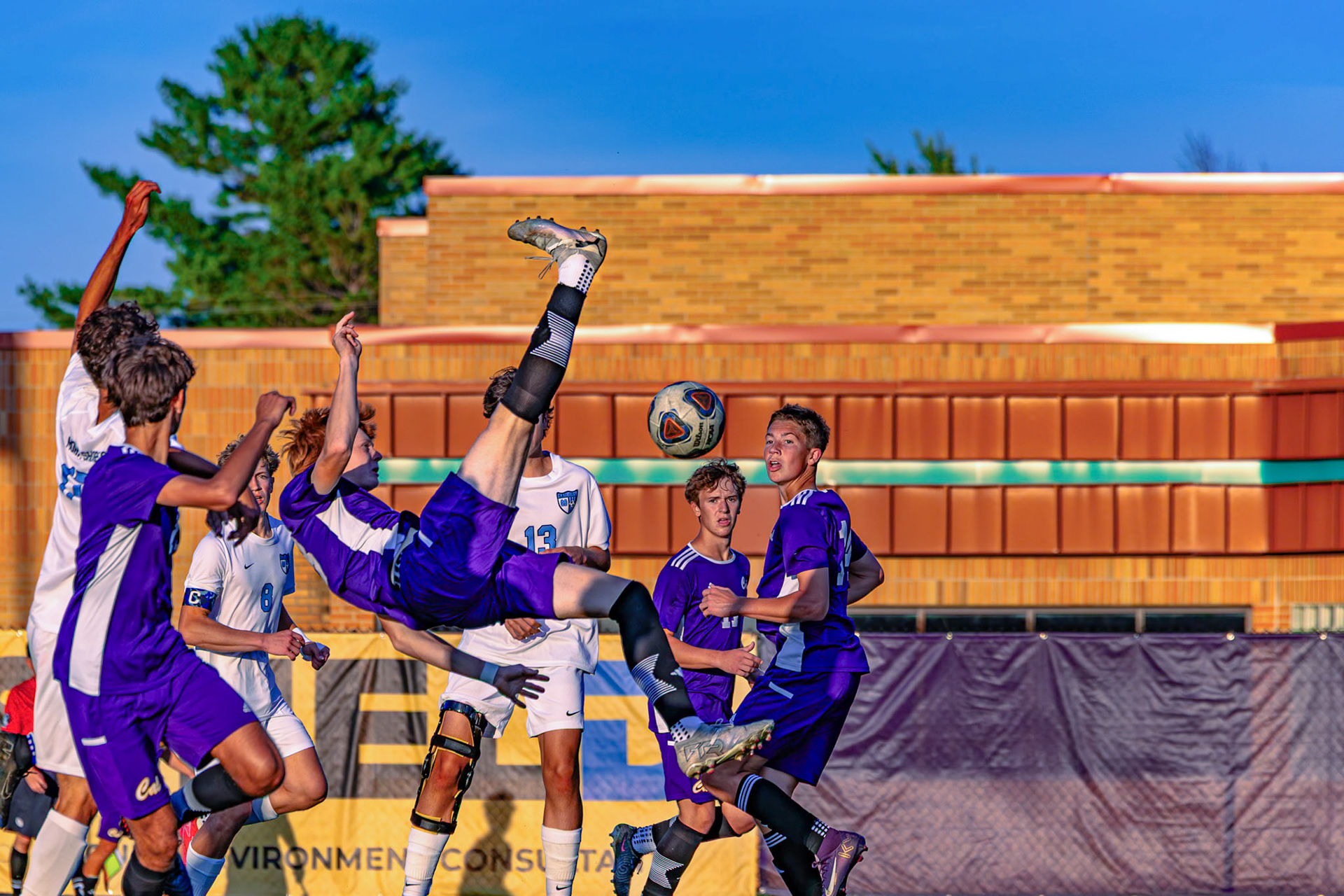 (Photo by Andrew Barnum) VS16