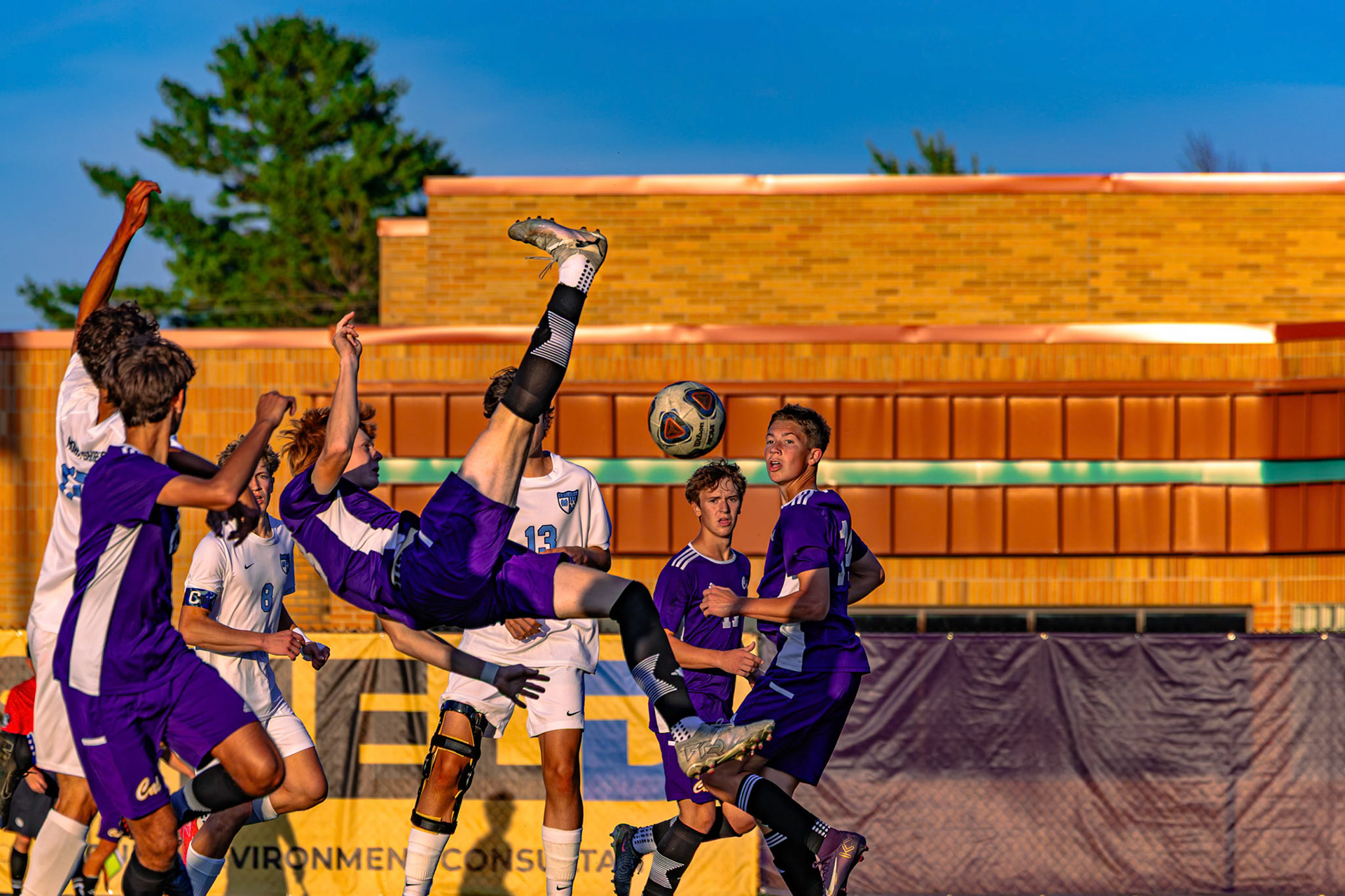 (Photo by Andrew Barnum) VS16