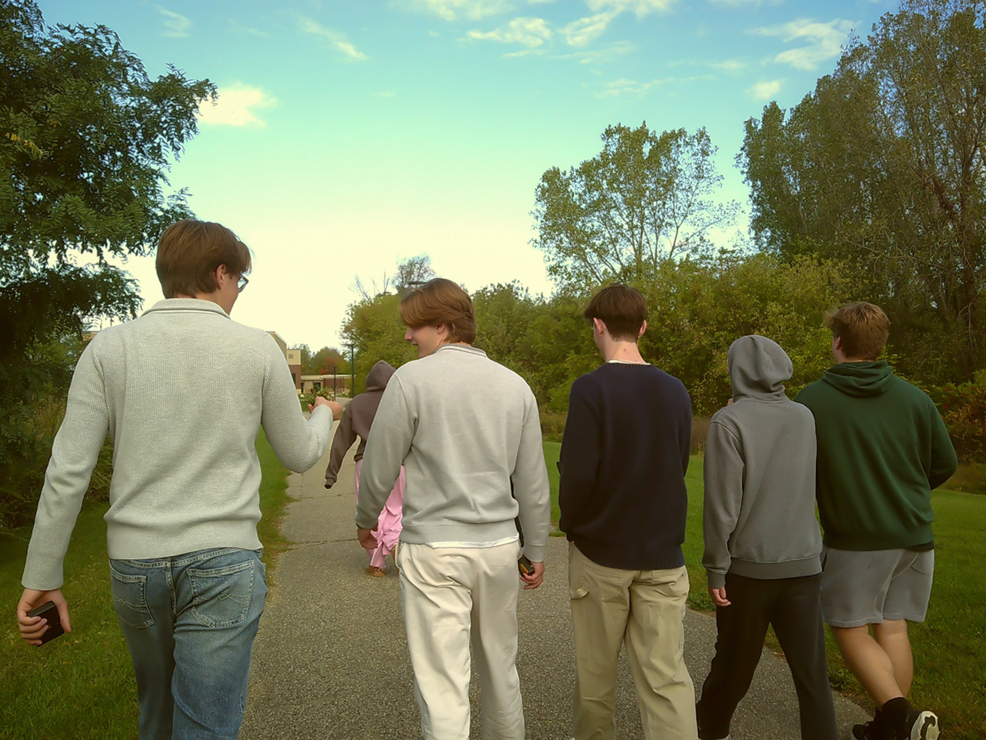 Swedish exchange student Love Lindqvist walks back to school after a photo shoot at The Ralph for Digital Art and Photography. (Photo by Lena Gesing)