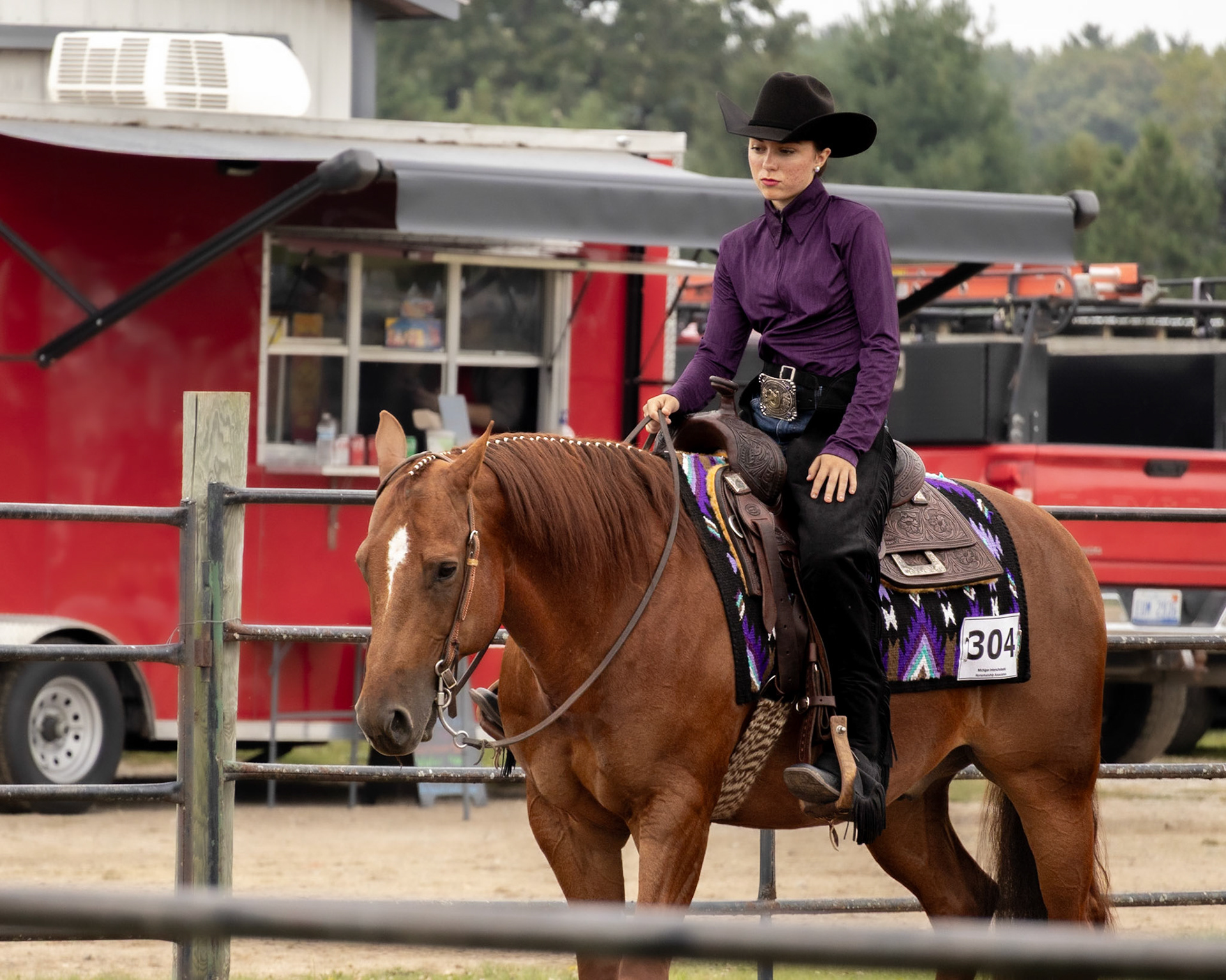 Sophie Edmondson finds her peace in the saddle with William. "In the moments before the race I try and stay calm, and then I try my best" (Photo by Ava LaBine)