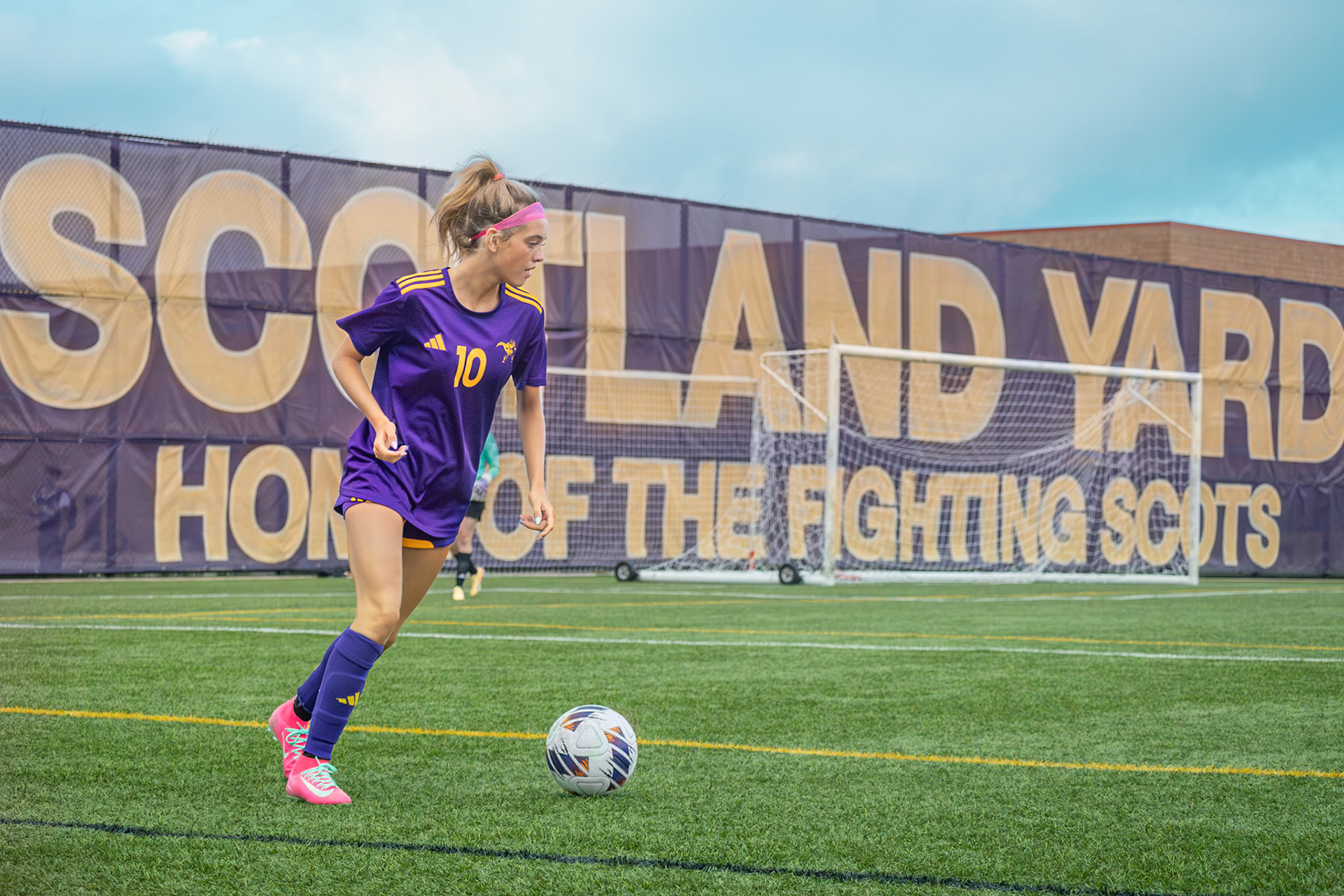 Maya Terryn regains possession for her team. (Photo by Ava LaBine)