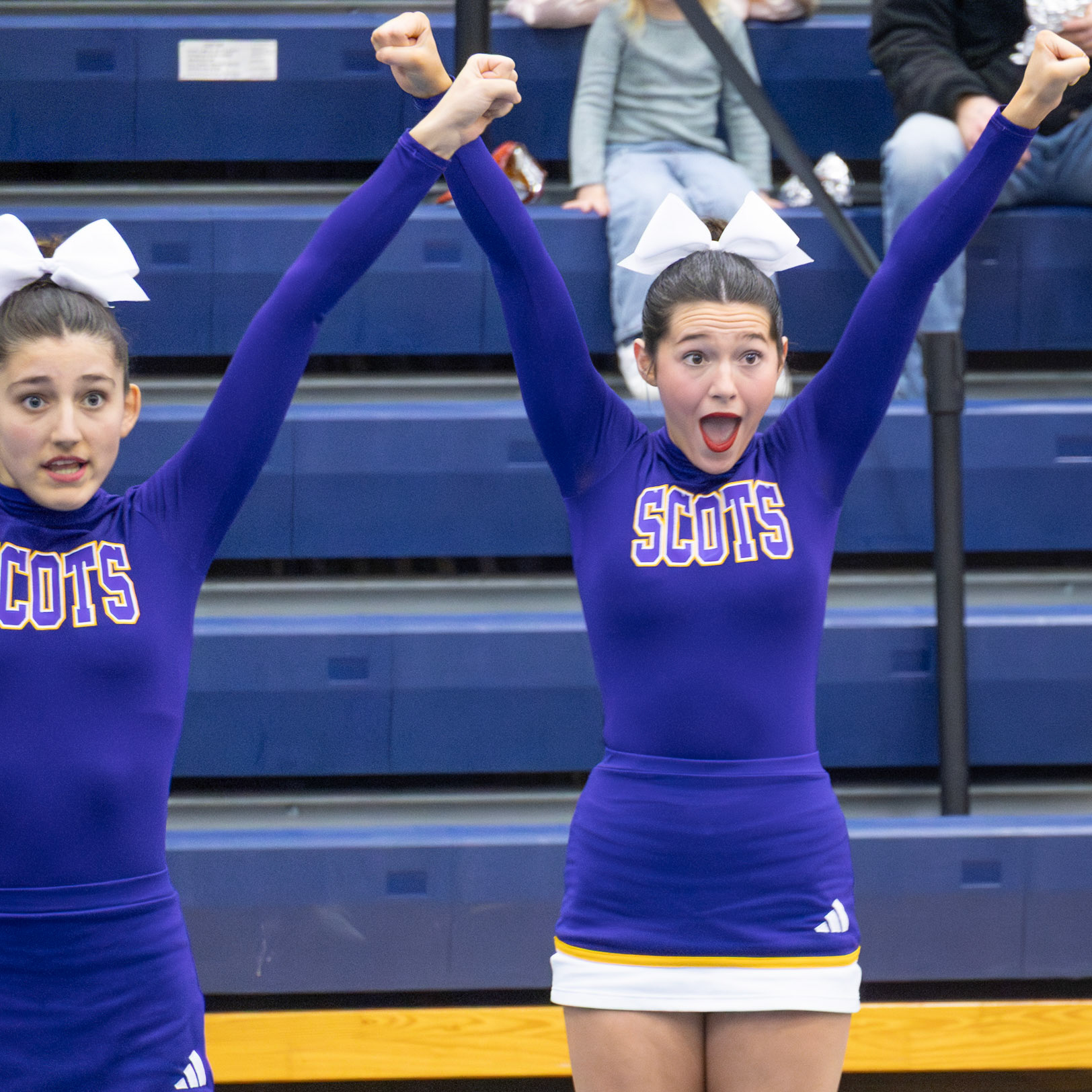 Avery Helmholdt gives her all in the final Round 1 performance. (Photo by Lilli Jackson)