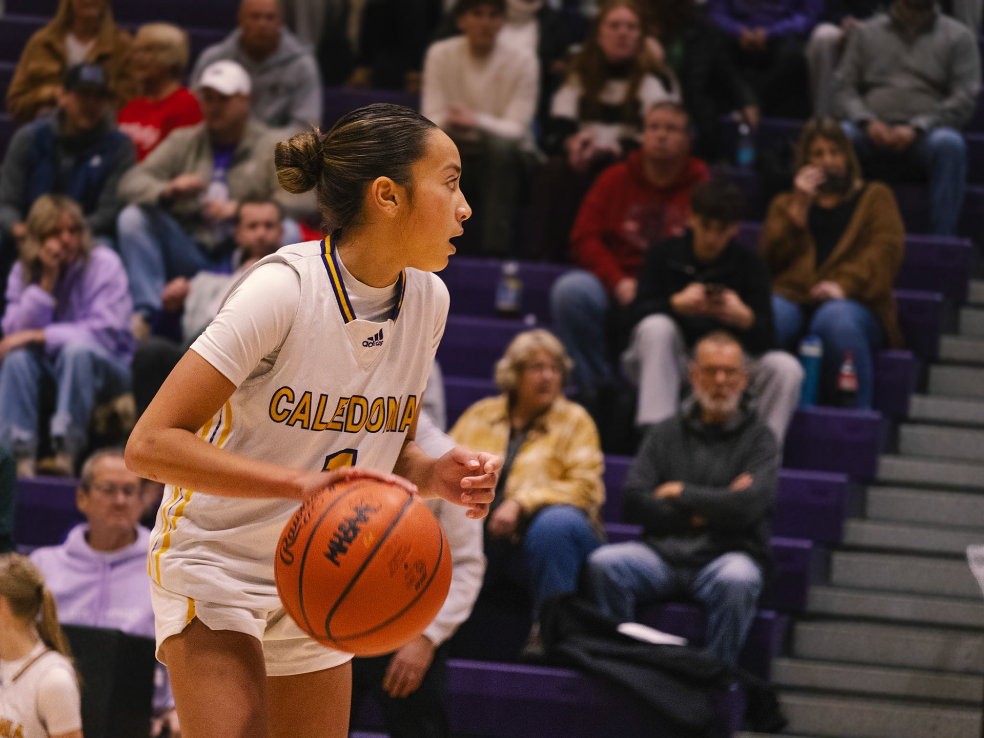 Braylee Tep leads the way. (Photo by Elise Clarin)