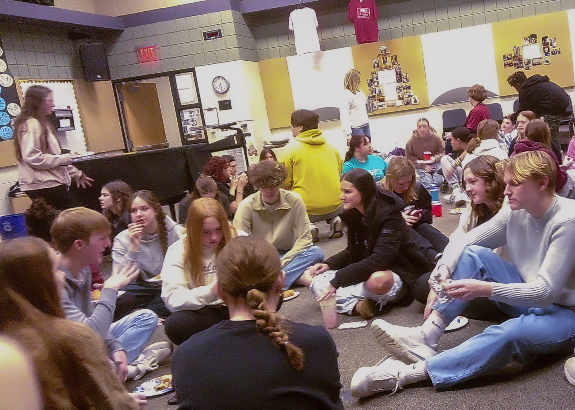 The Caledonia Choirs come together to have a nice breakfast on this morning. (Photo by Lucas Swartz)