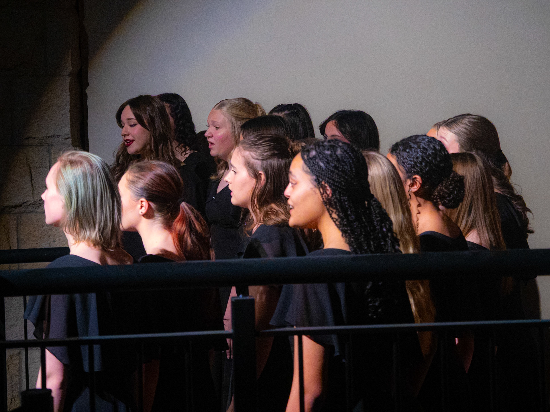 The Bella Voce choir performs with grace, their voices blending in perfect harmony. (Photo by Valentina Sosa)