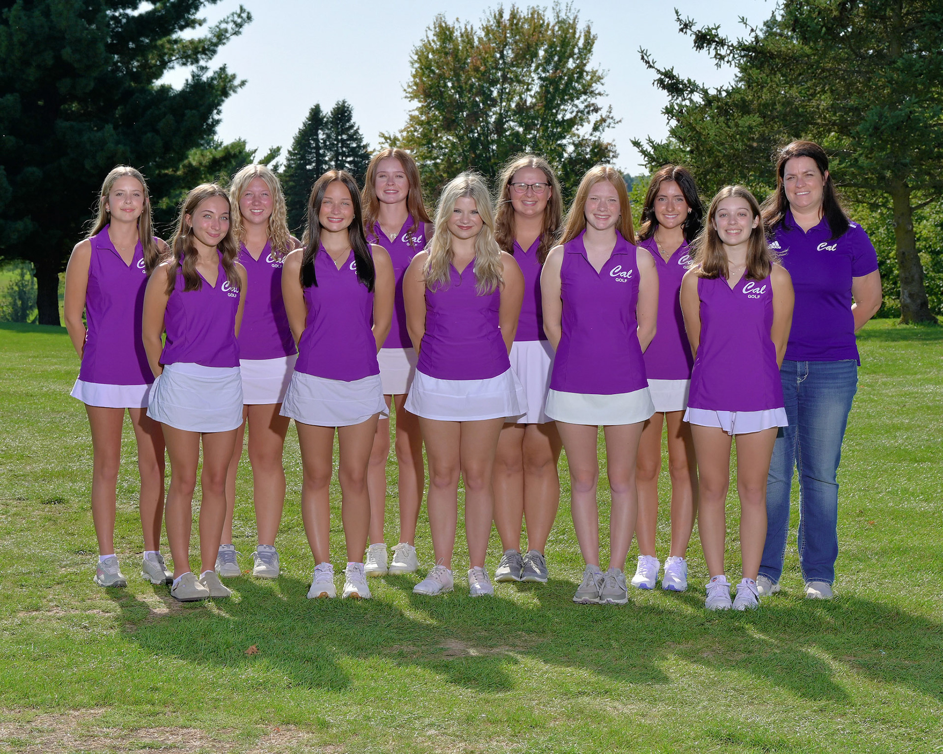 Varsity Girls Golf (Photograph displayed with permission from Geskus Photography Inc.)