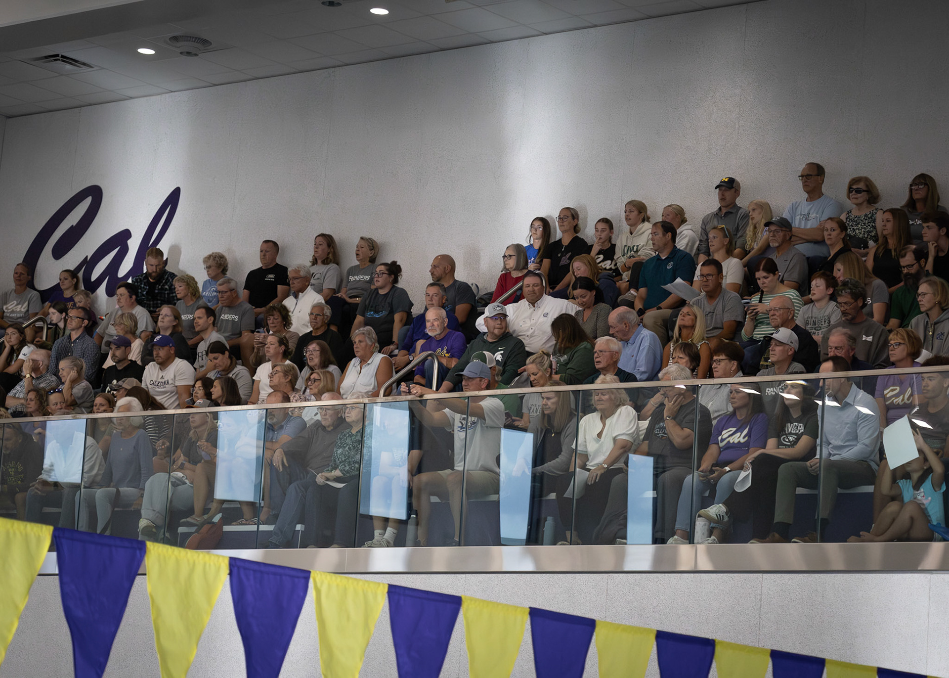 All eyes are on the lanes as the meet heats up. (Photo by Lena Gesing)