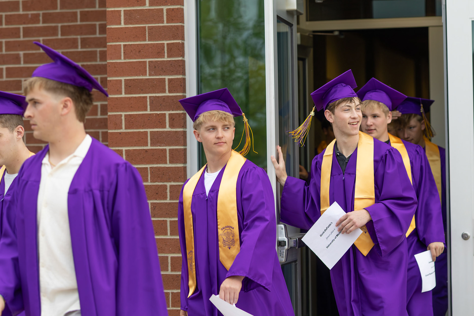 Paris Ridge Alumni (Photo by Emma Garza)