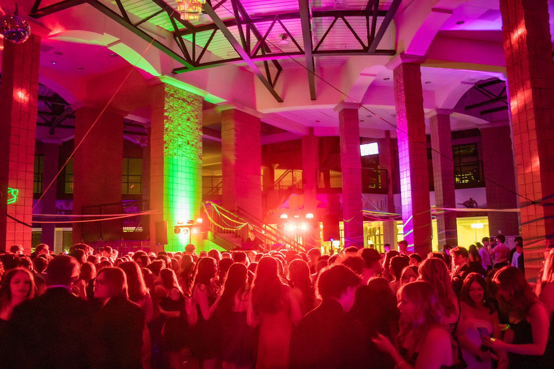 The crowd takes a moment to breathe at the 2026 Winterfest Dance. (Photo by Lucas Swartz)