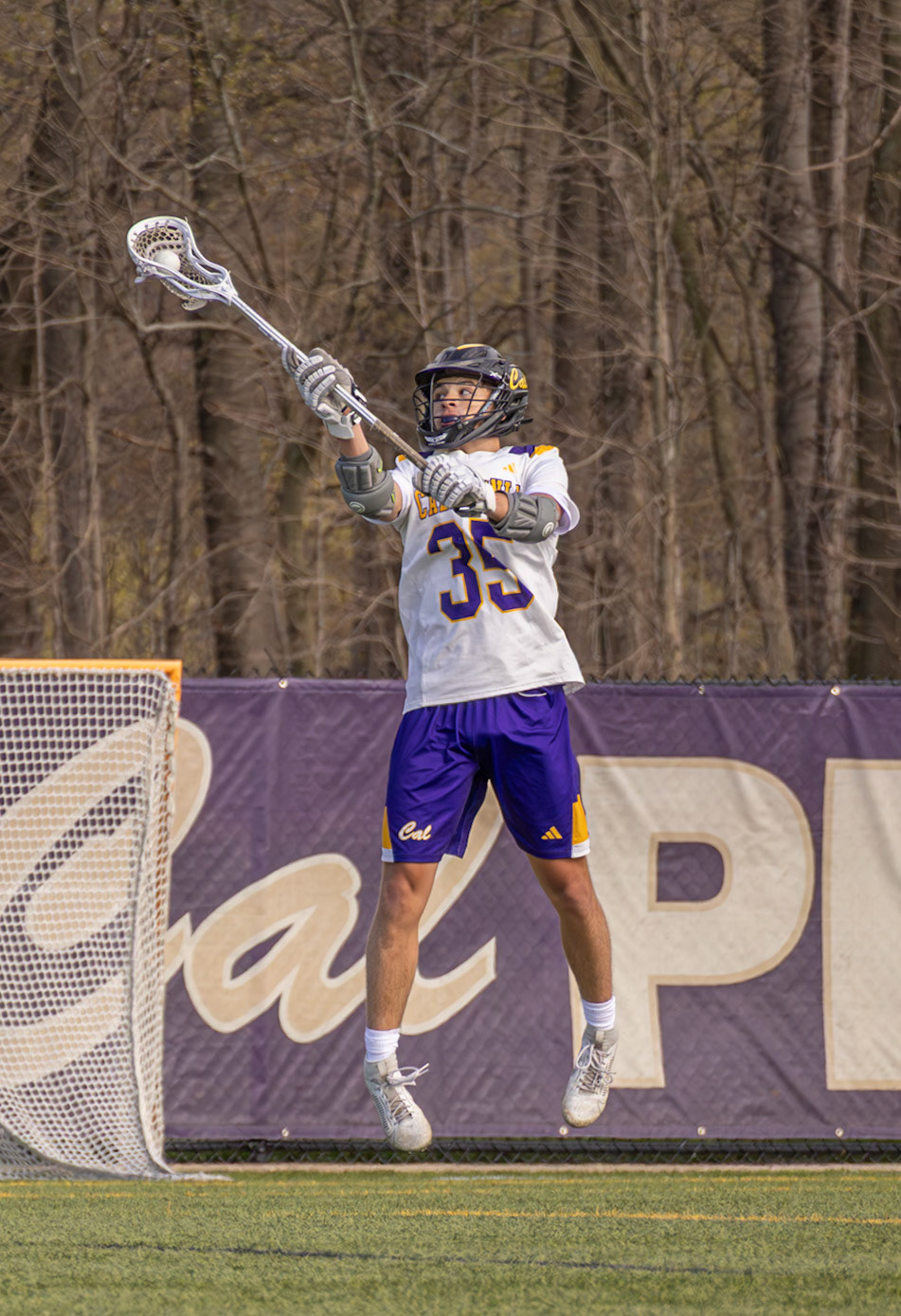 Cade Paalman jumping as high as he can to get the pass. (Photo by Owen Zvonar)