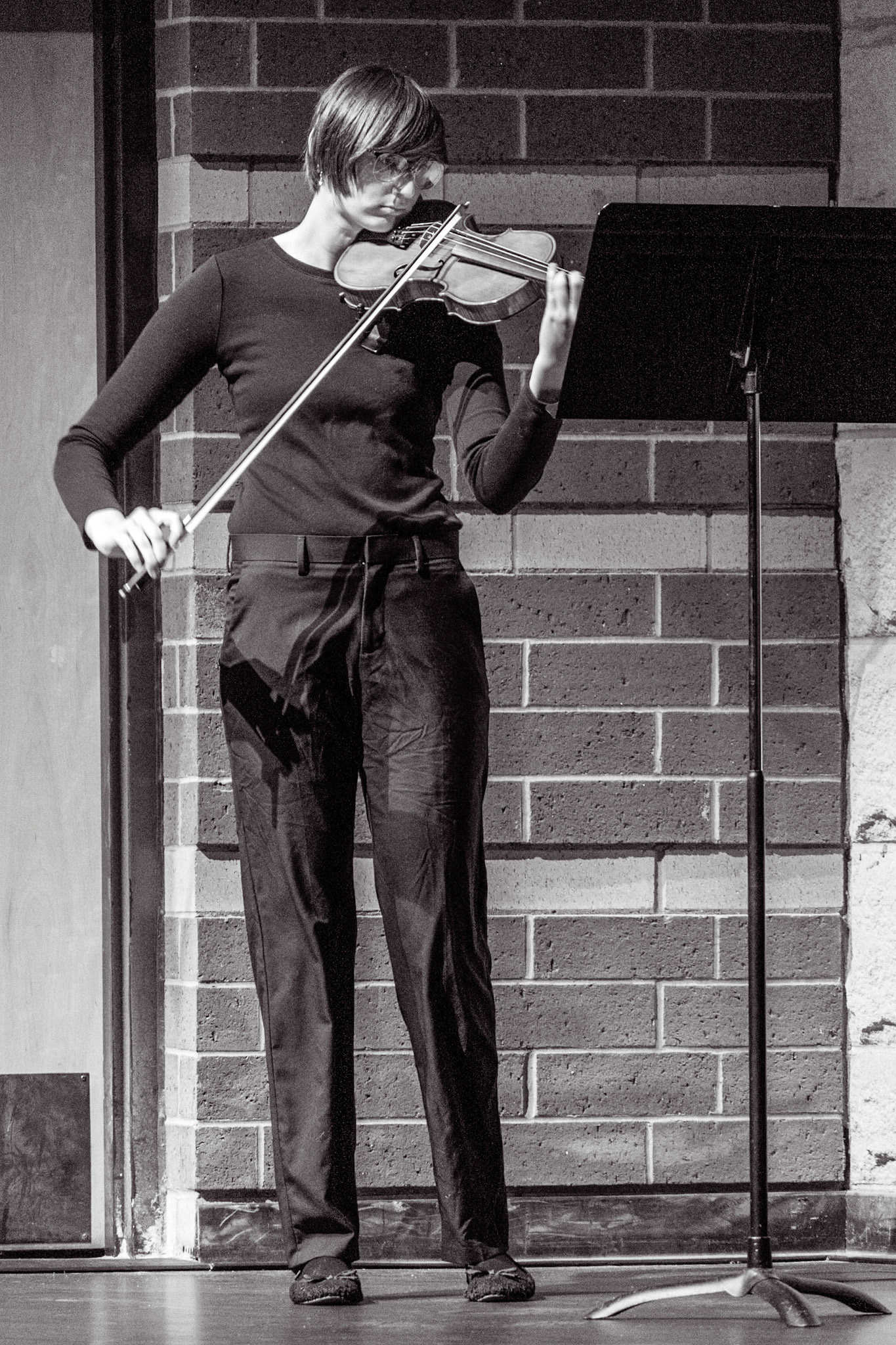 Senior Circe Langeweg plays an amazing solo during the Orchestra Concert. (Photo by Ollie Fox)