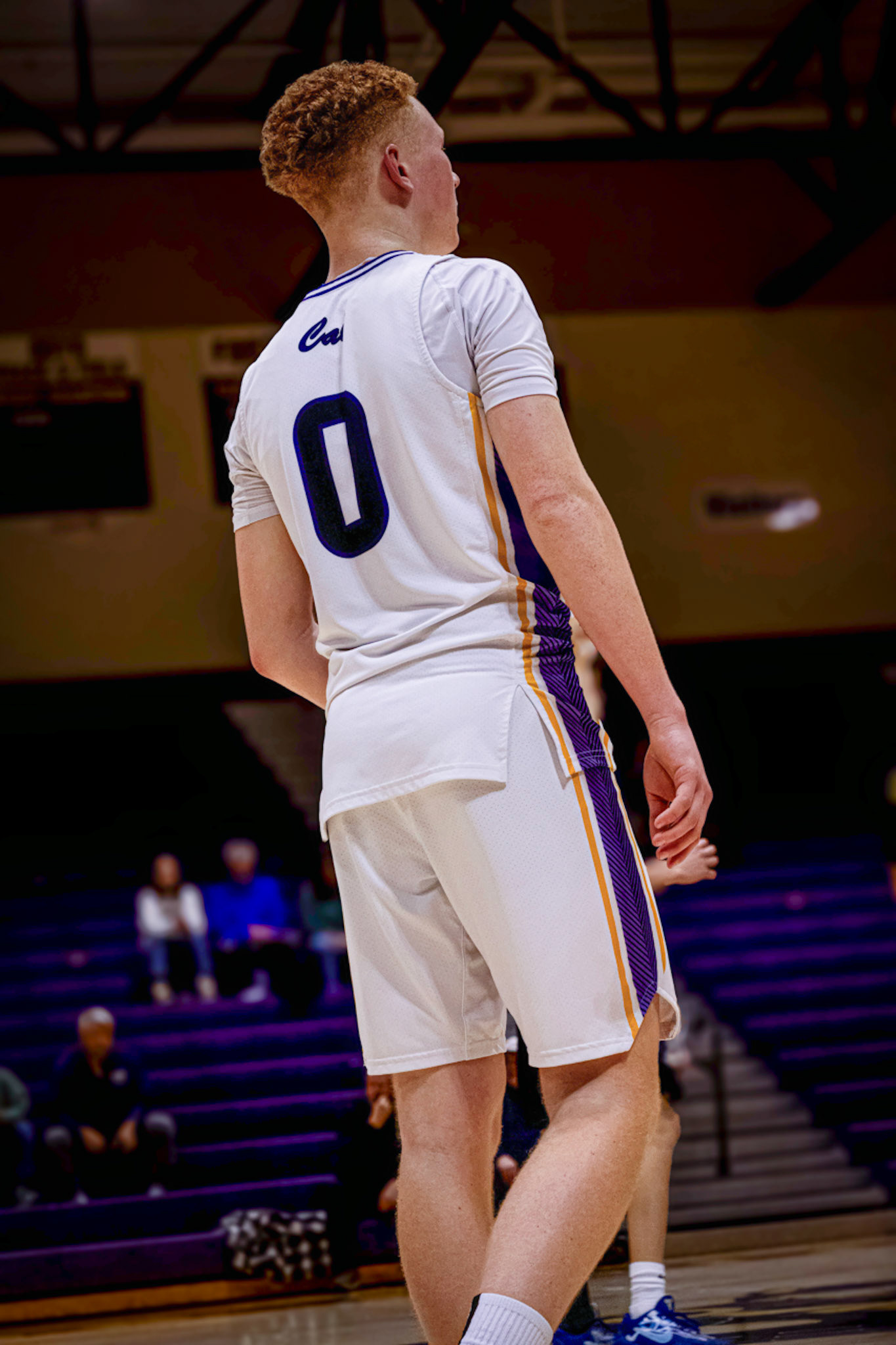 Owen Bloemers stands ready after talking with his coach about how to control the offense on the next possession. (Photo by Jeremiah Pittman)