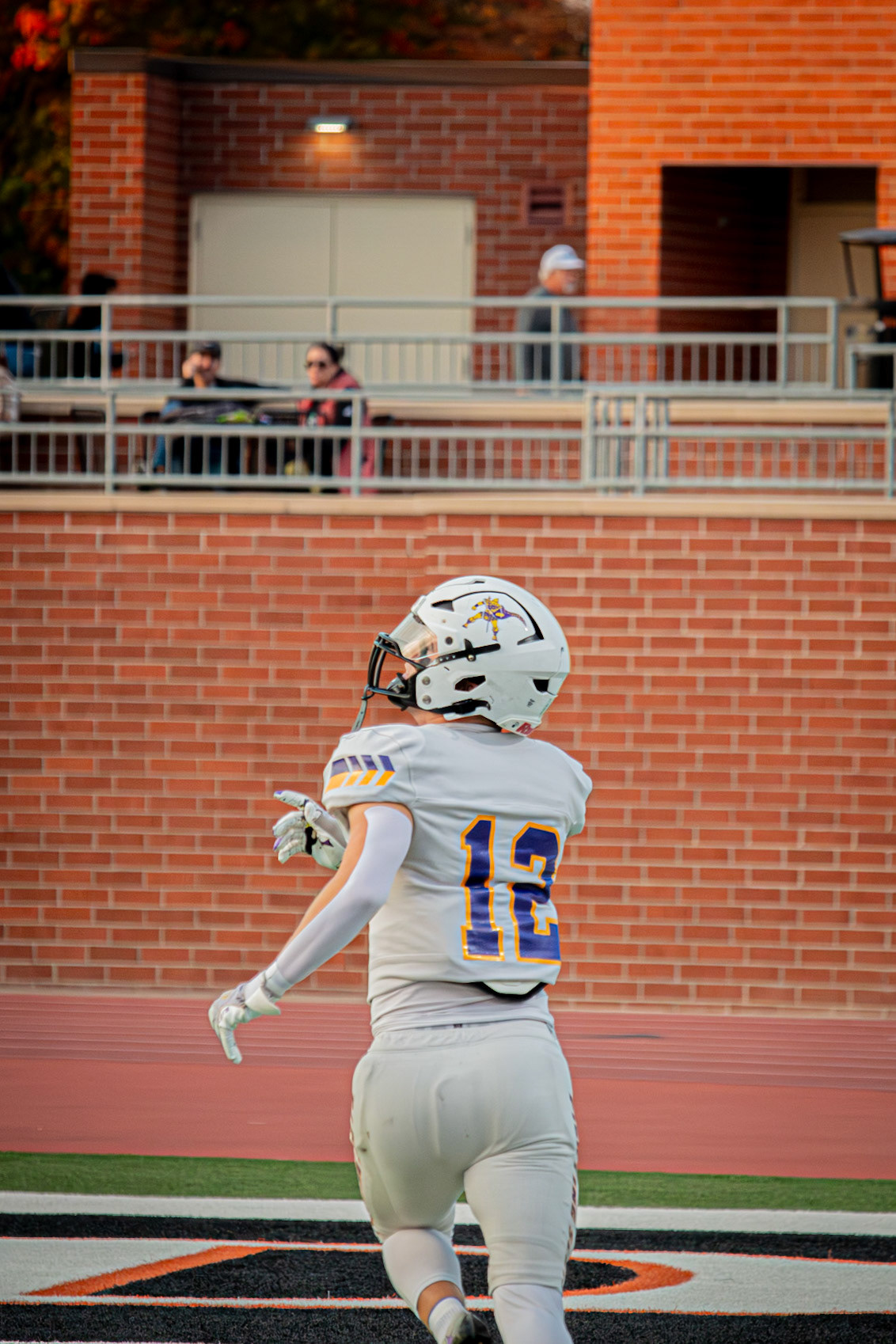 STAR WIDE RECIEVER Lincoln Senti warms up for the game vs. the game. (Photo by Egan Otto)