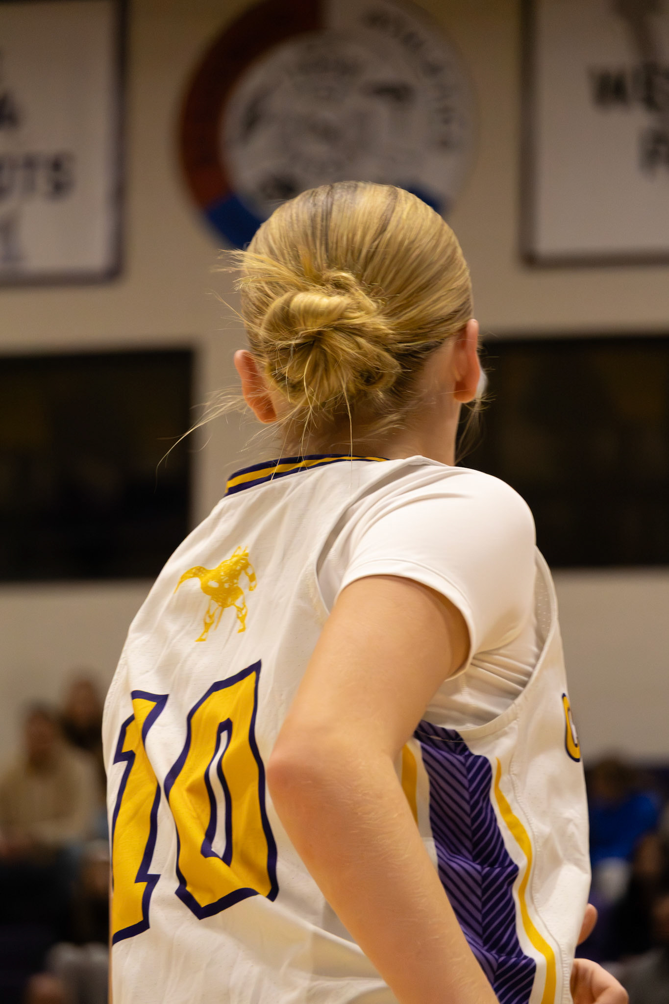 Freshman Natalie Nelson in her first JV game of the season. (Photo by Abigail Tava)